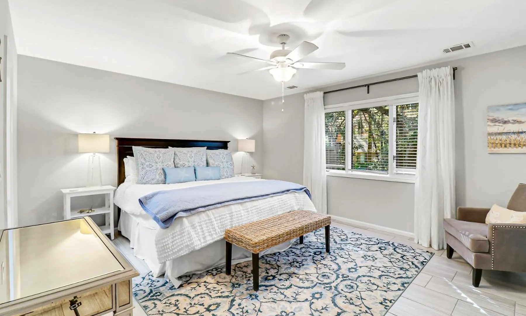7 Hollyberry Lane Villa