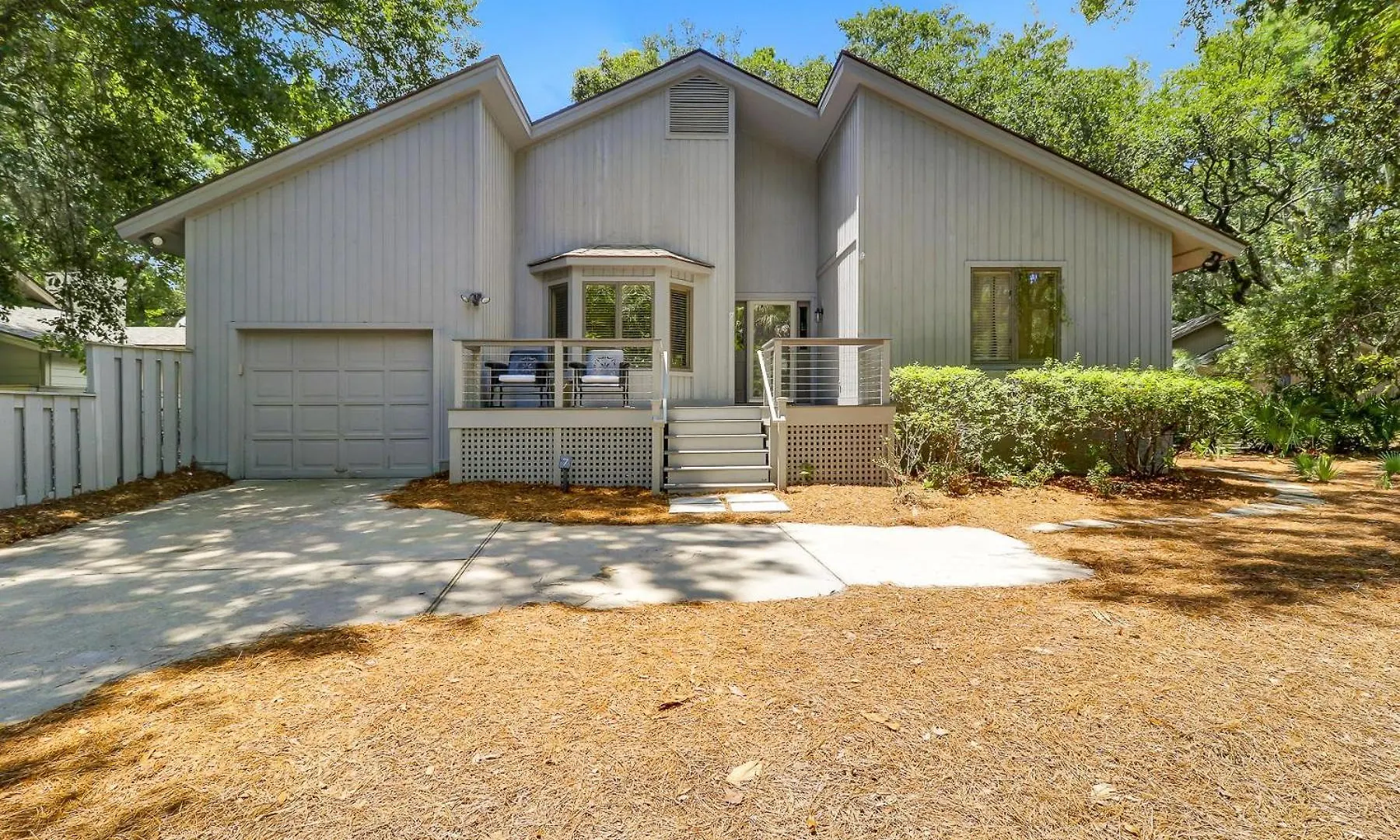 7 Hollyberry Lane Villa *