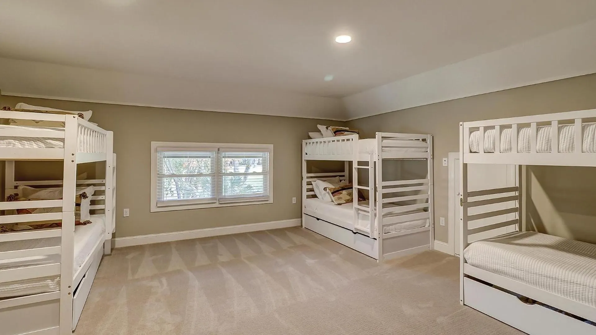 100 Baynard Cove *