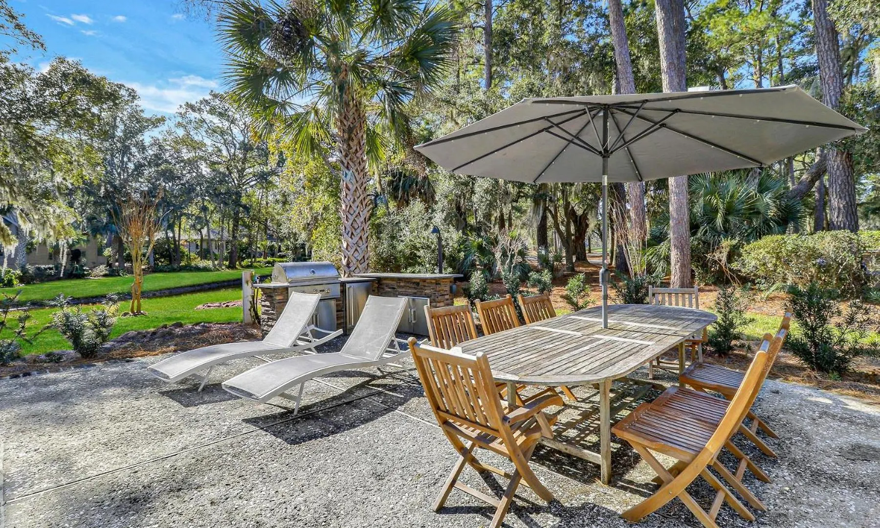 100 Baynard Cove