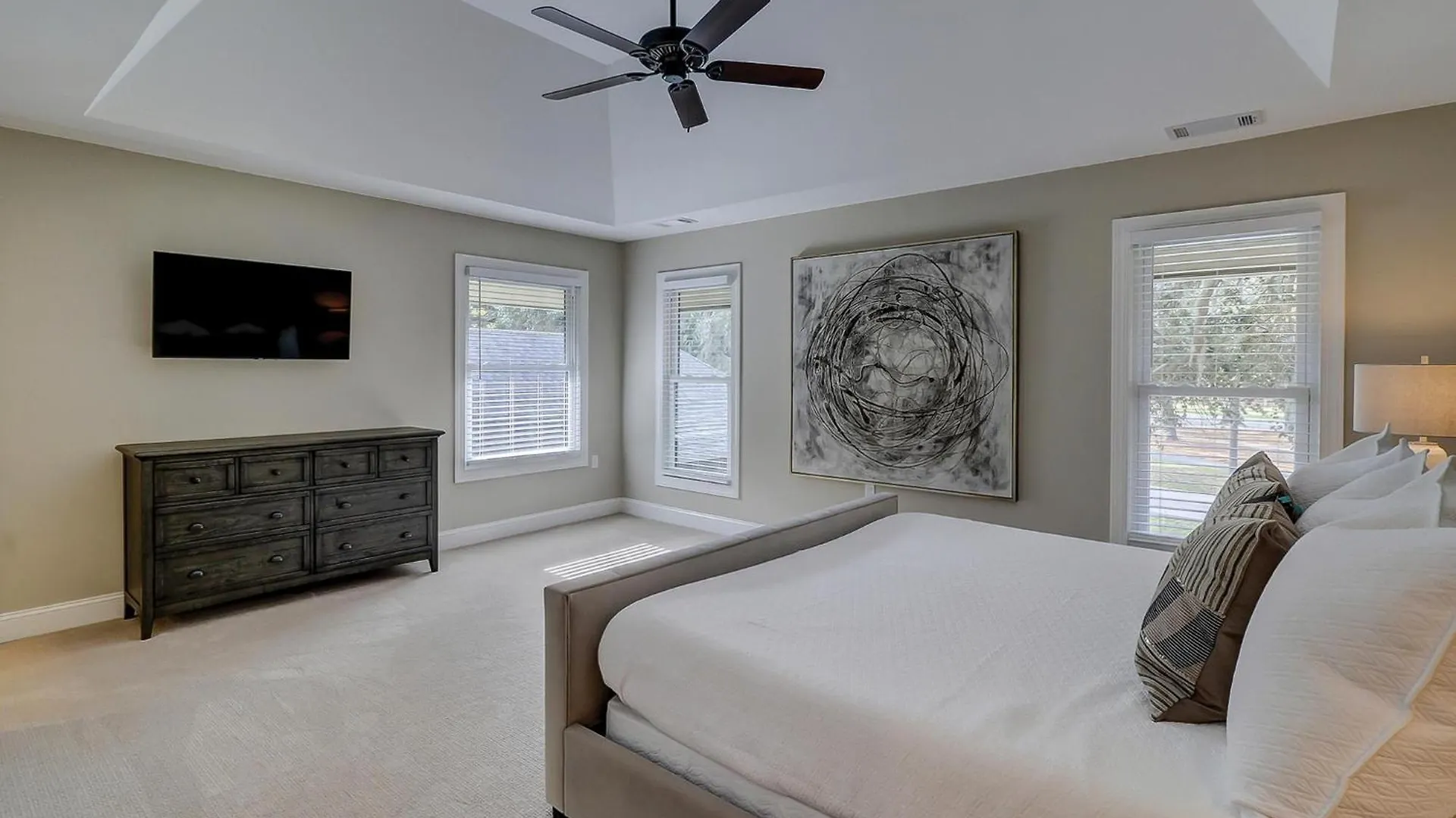 100 Baynard Cove