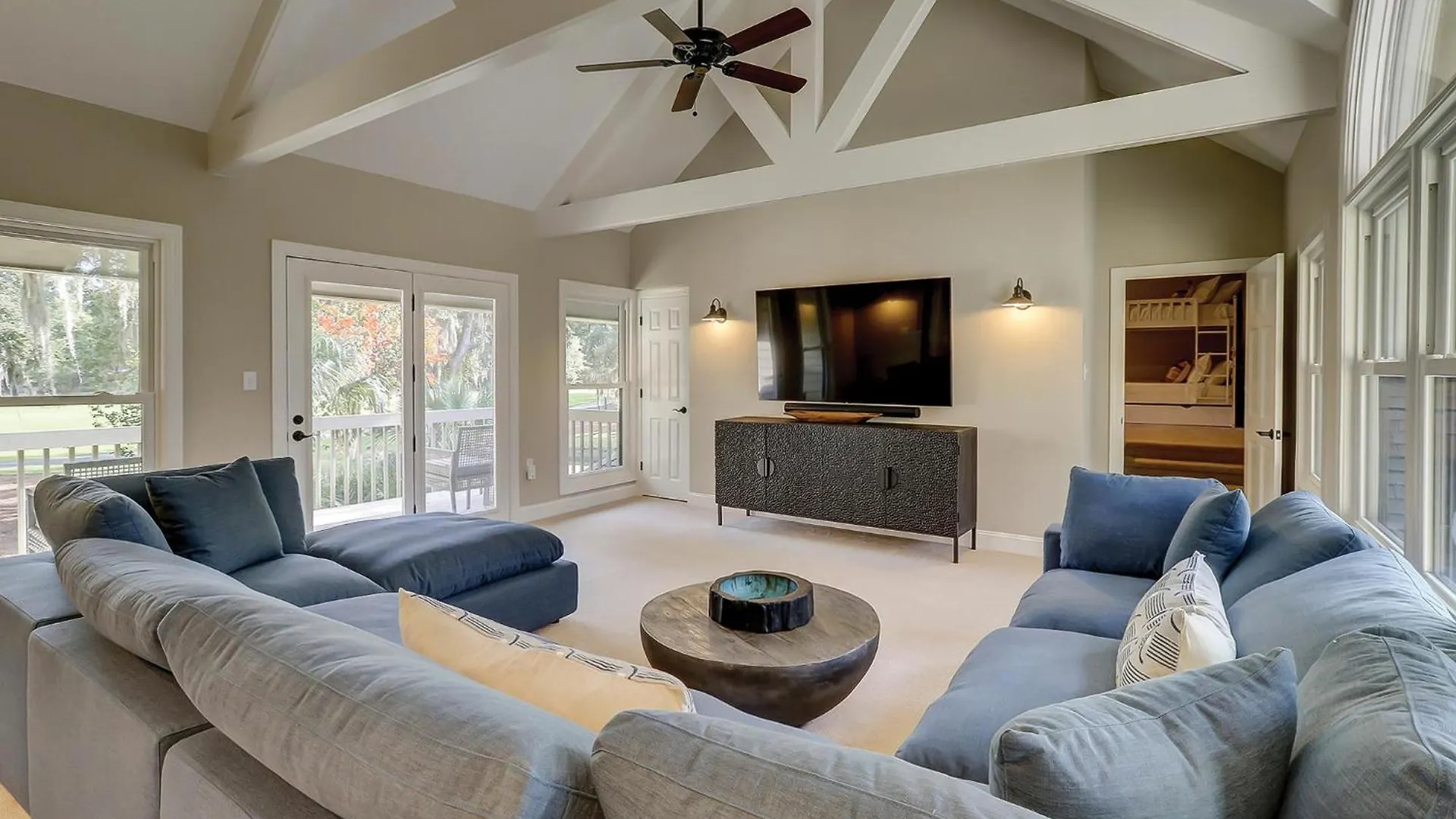 100 Baynard Cove