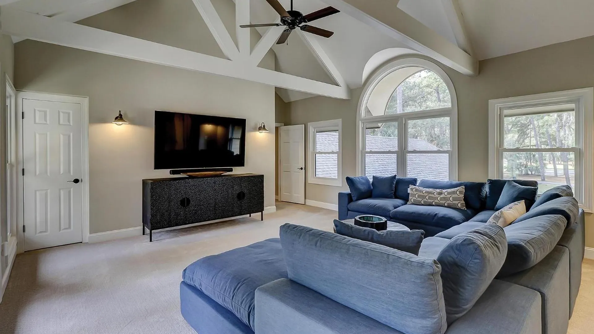 Villa 100 Baynard Cove
