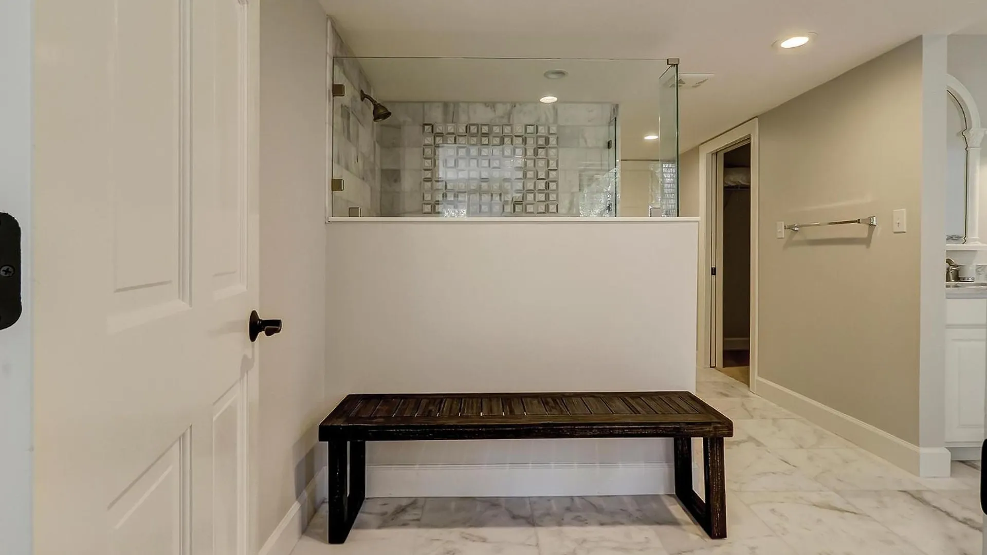 100 Baynard Cove *