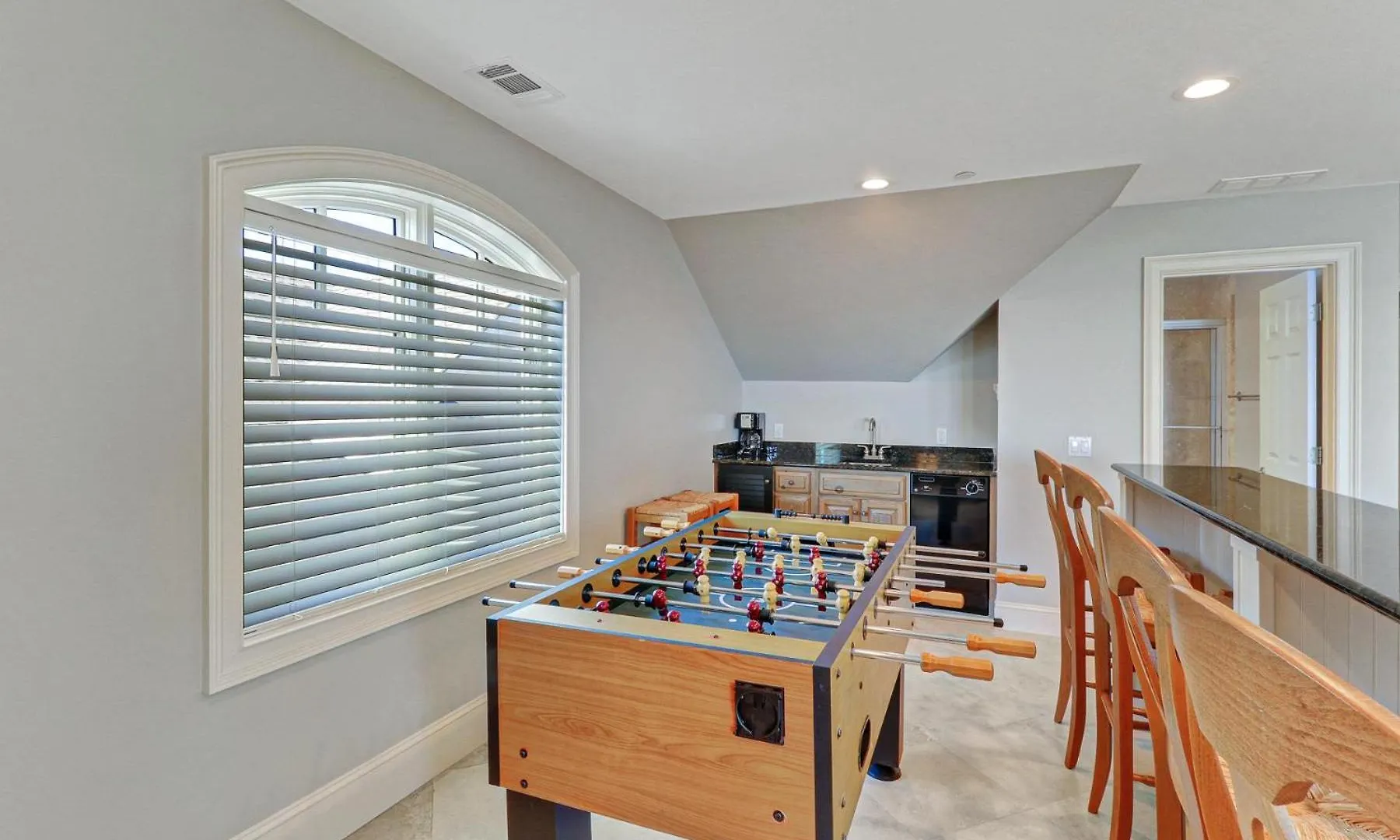 7 Guscio Way Villa *