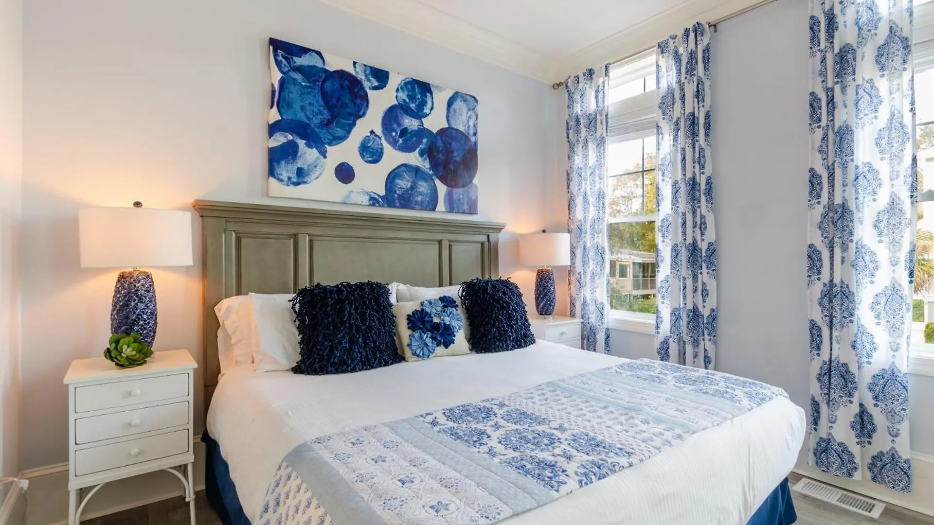 Cobalt Coast By Avantstay 7bdr Steps From Holiday home