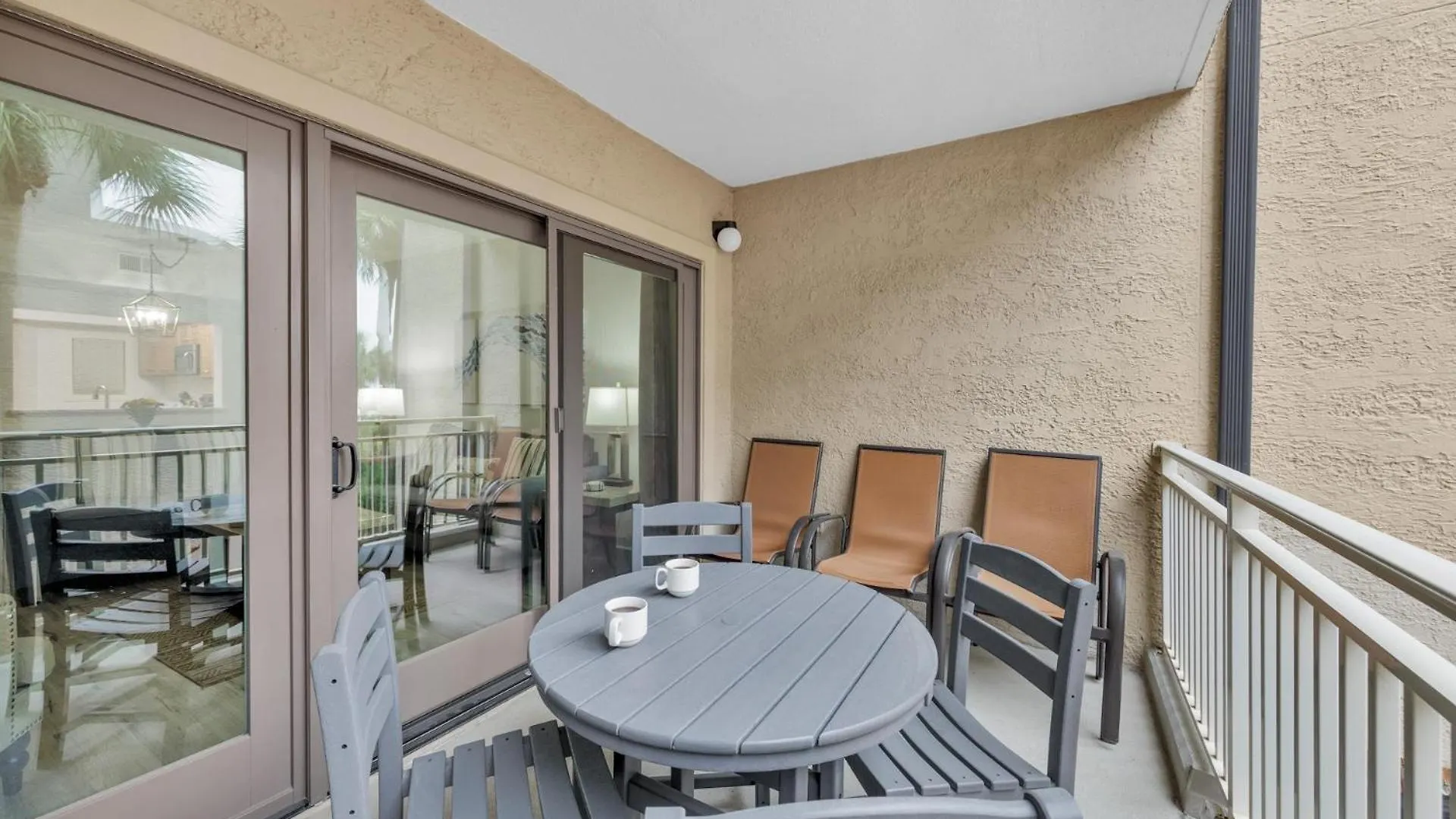 138 Shorewood *