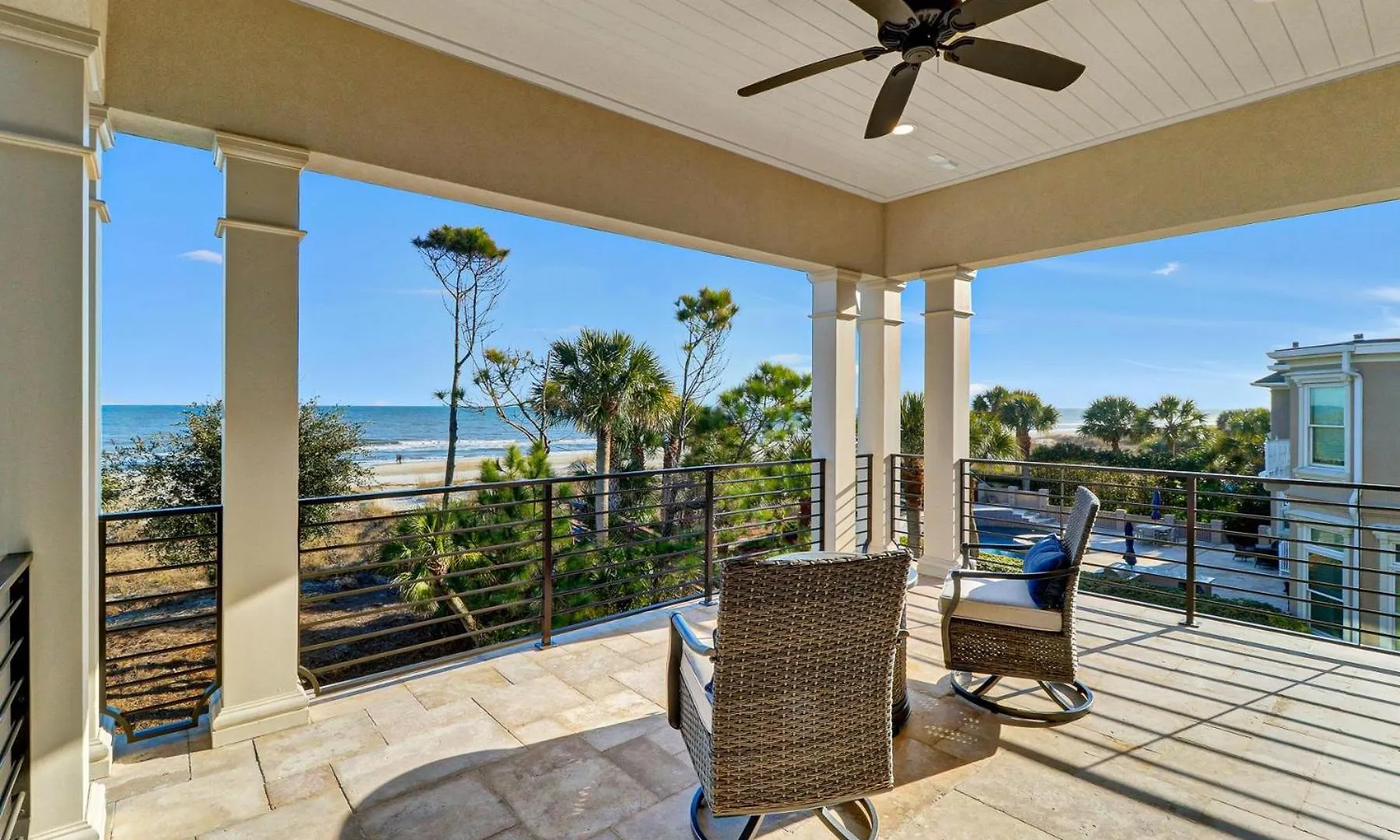 19 Armada Villa