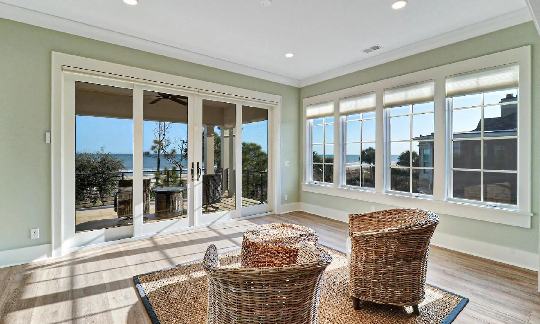 19 Armada Villa
