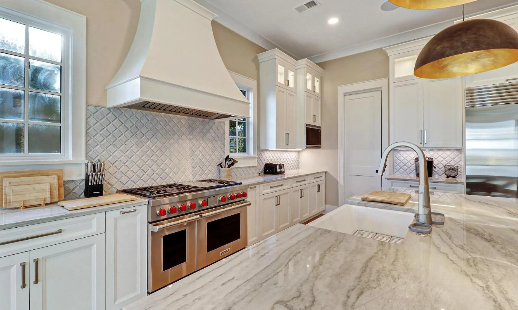 19 Armada Villa