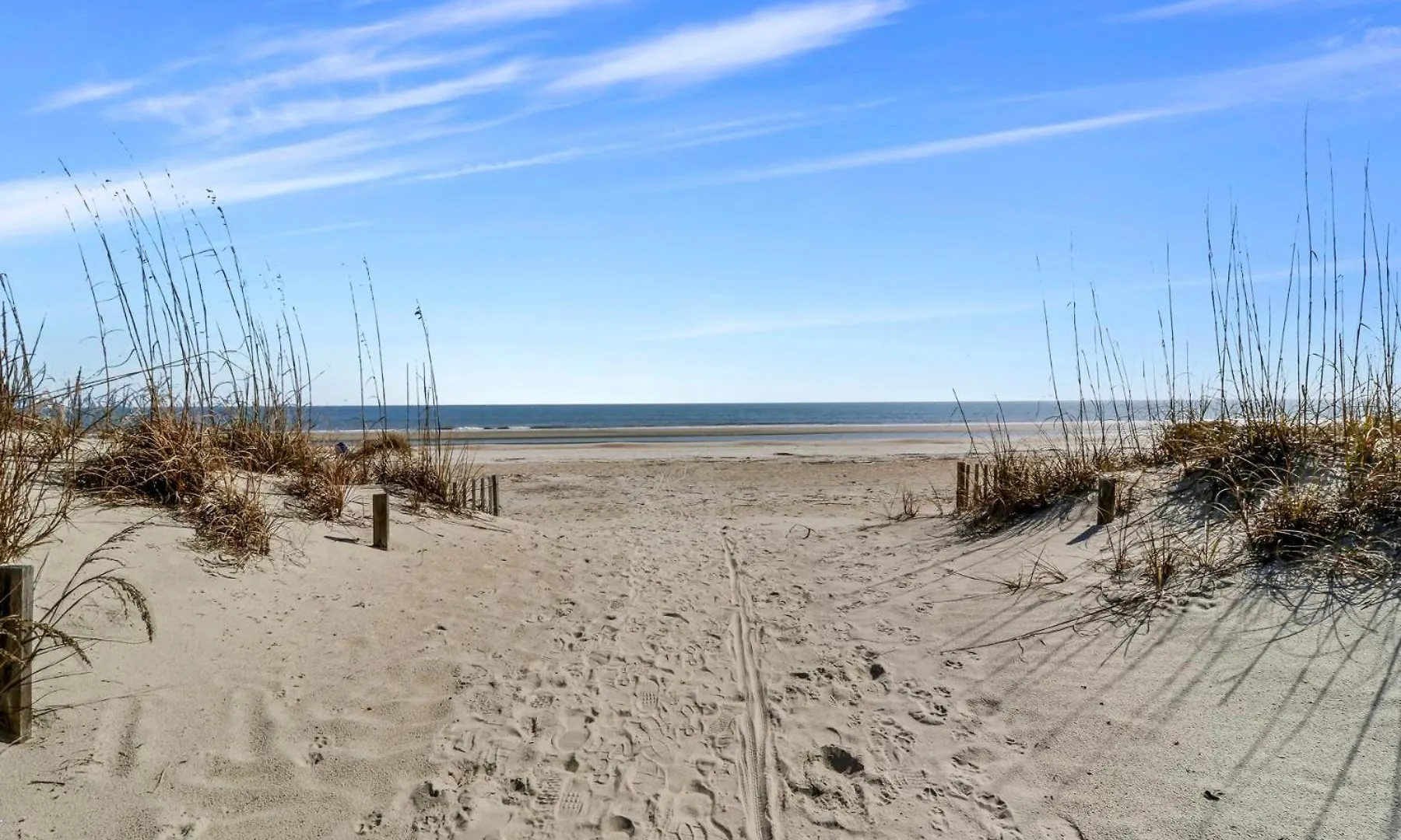 466 Captains Walk