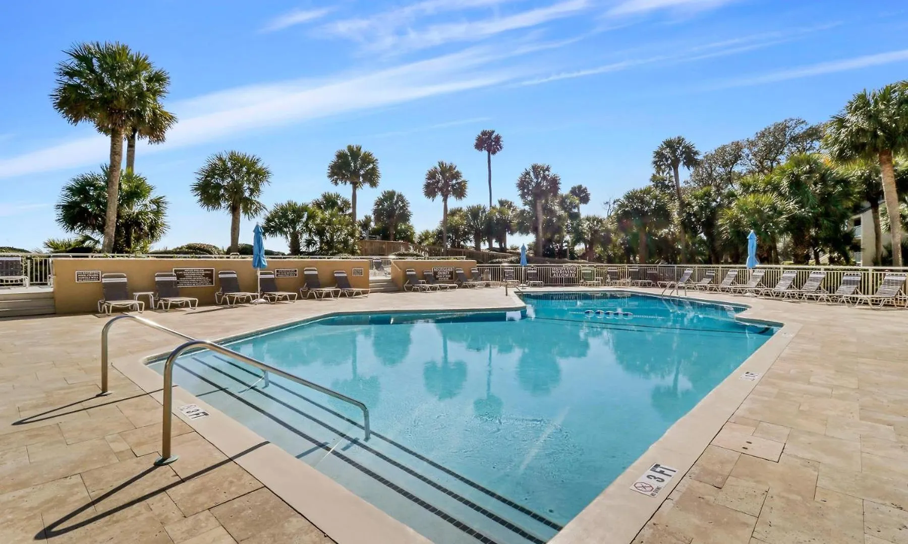 466 Captains Walk Villa
