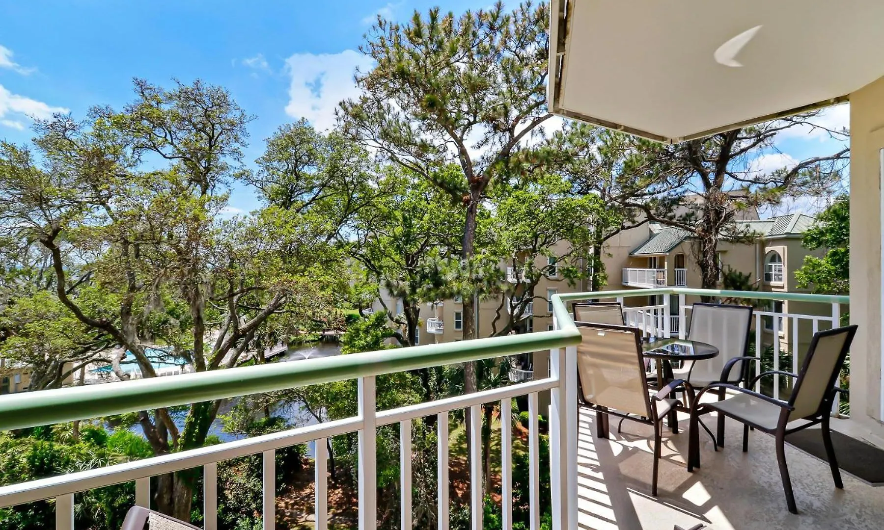 Villa 401 Windsor Place