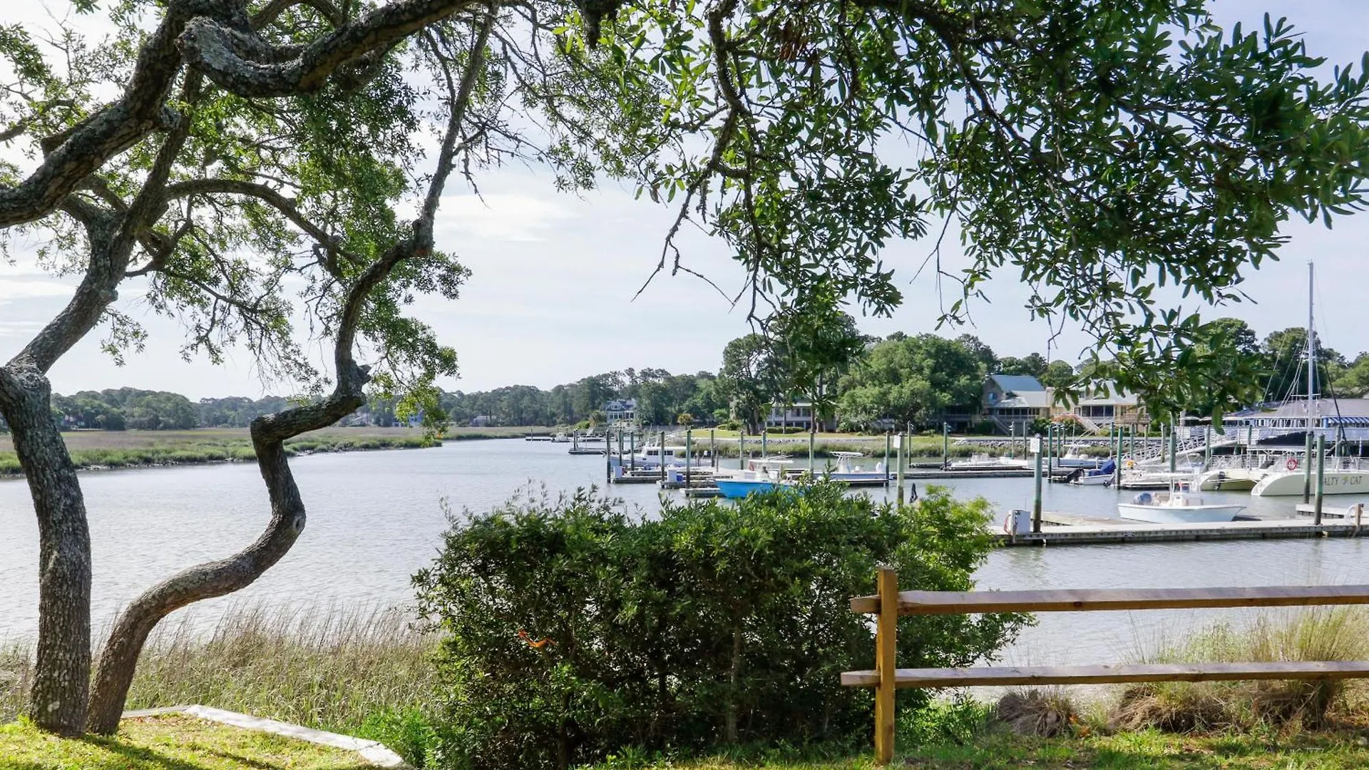 1765 Bluff Villa *