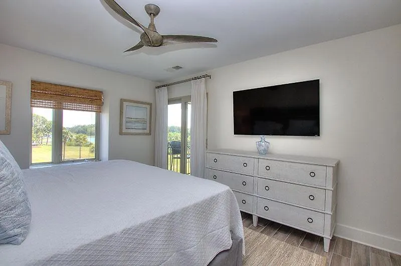 1765 Bluff Villa