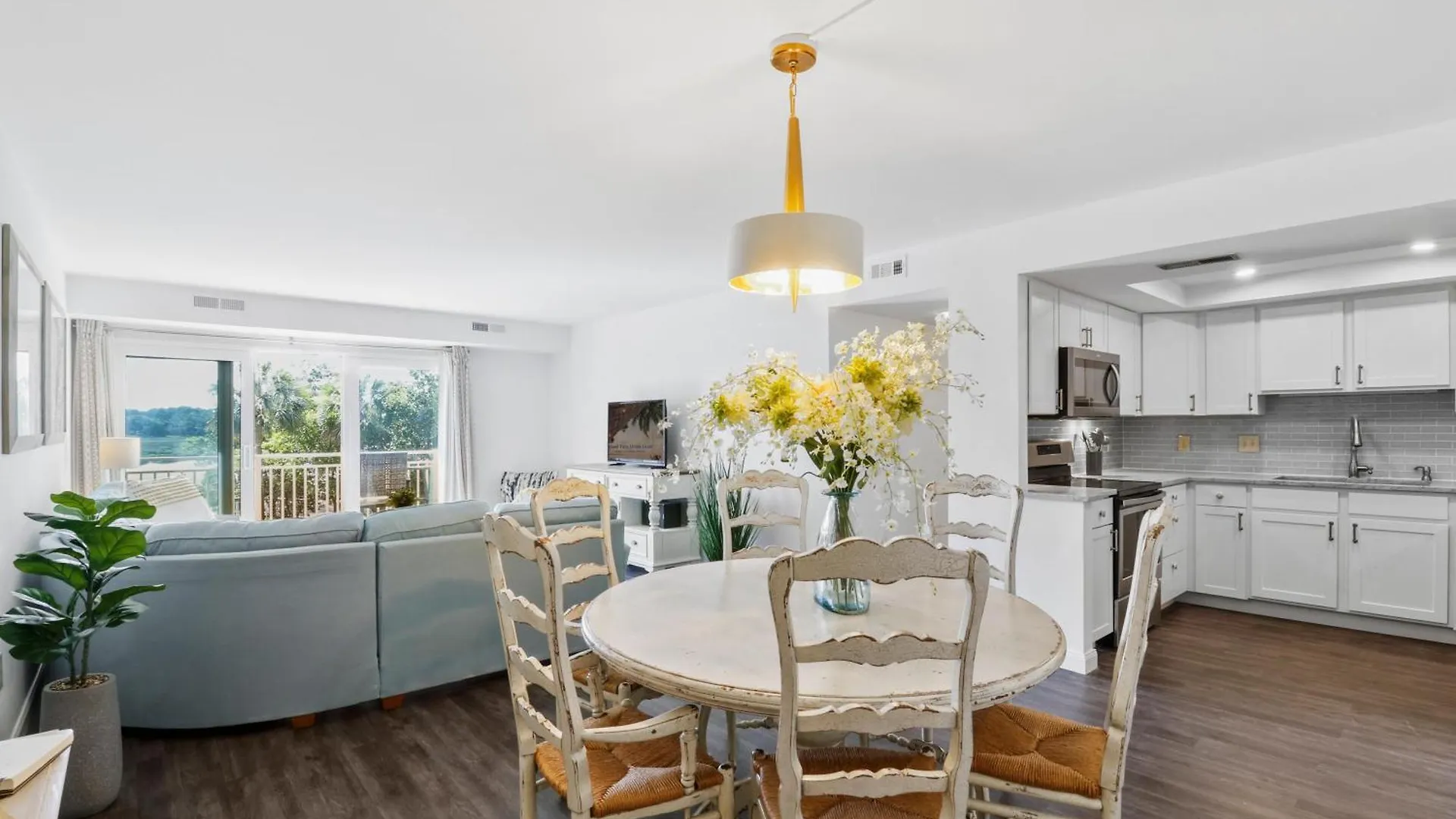 Villa 1809 Bluff