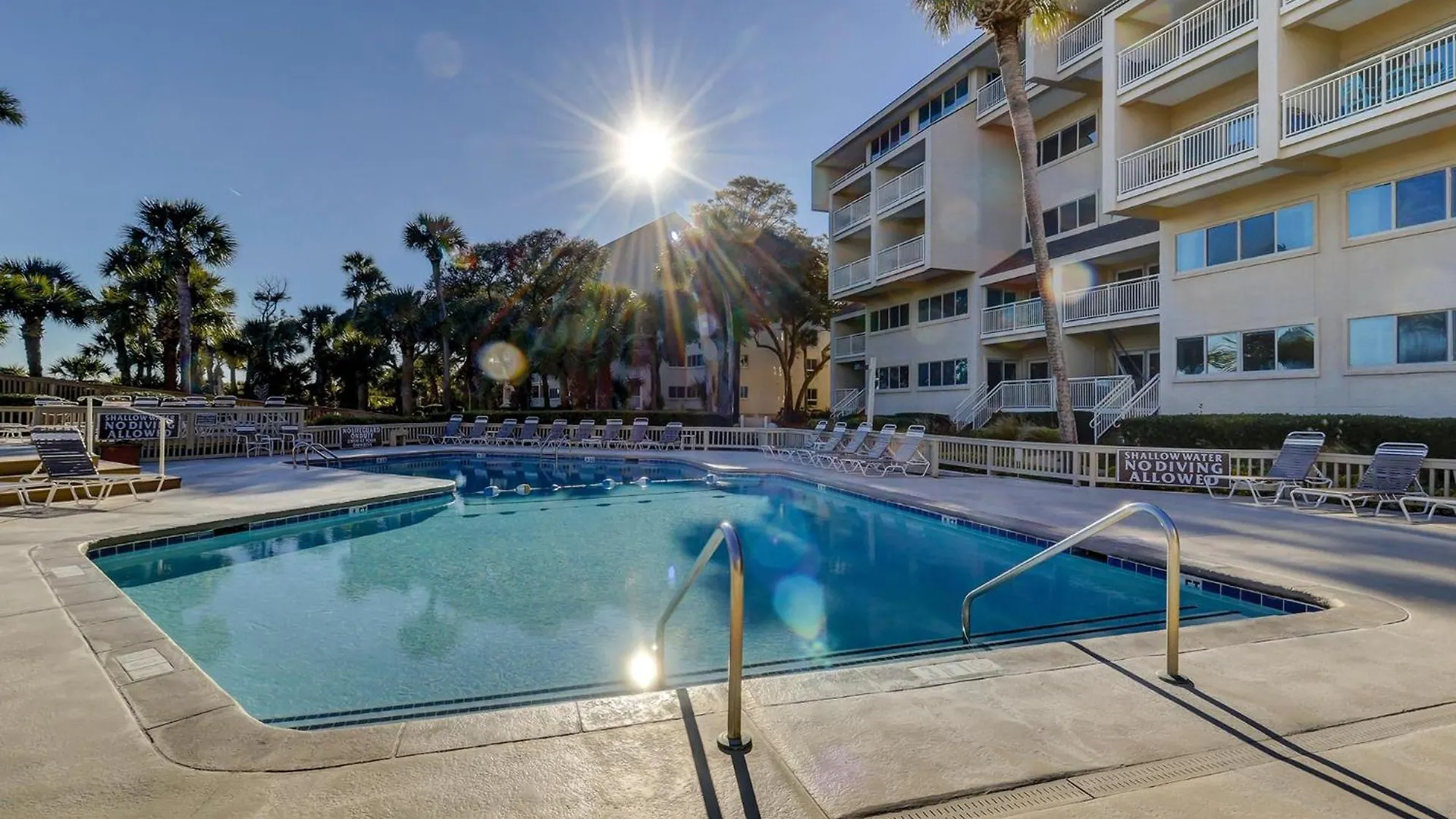435 Captains Walk Villa *