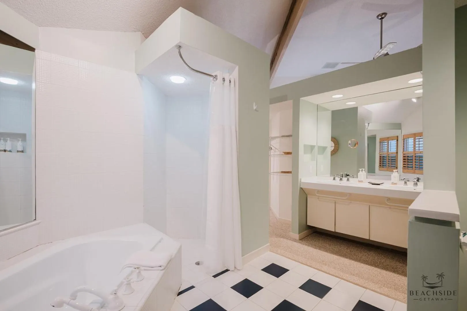 4 Firethorn Way Holiday home