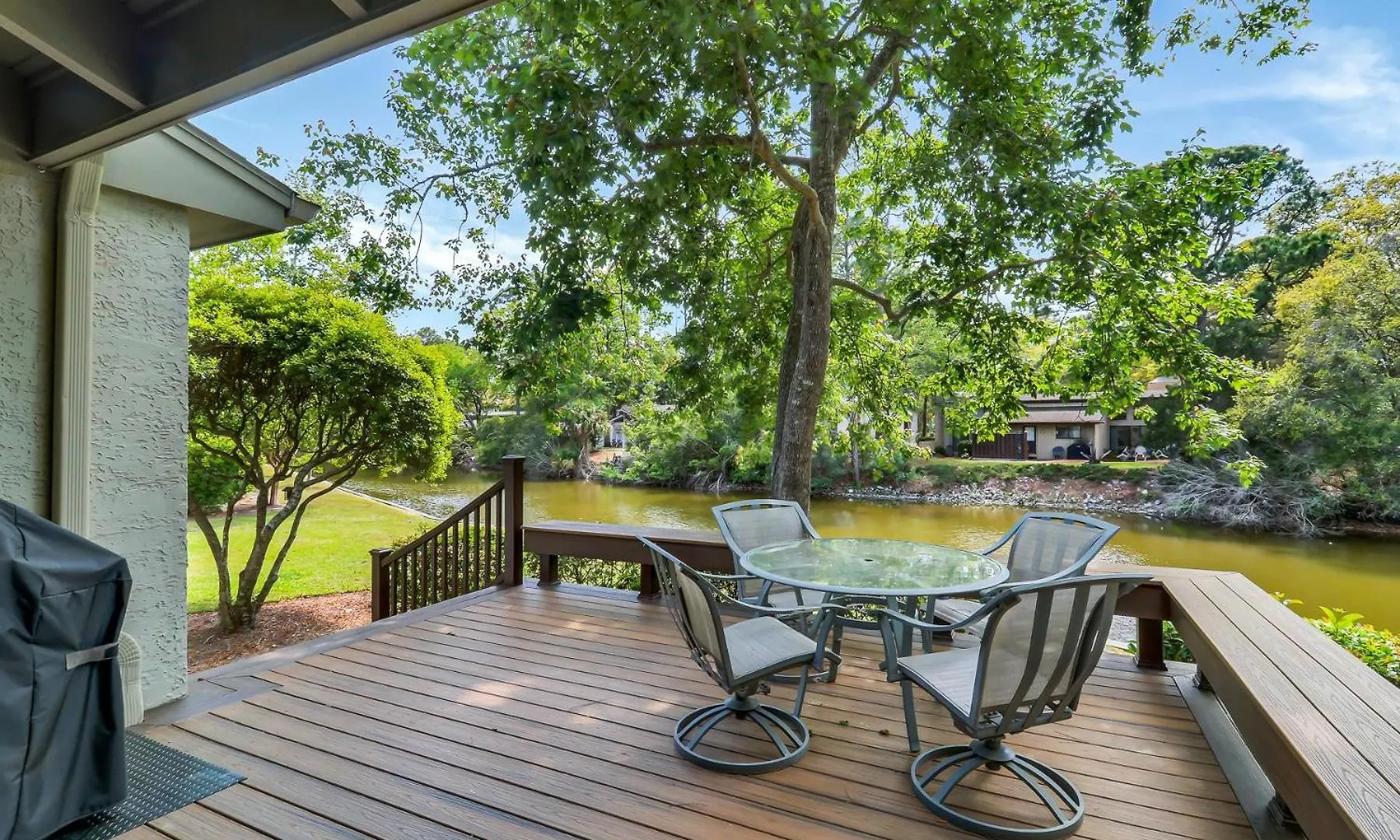 1584 Lagoon Villa