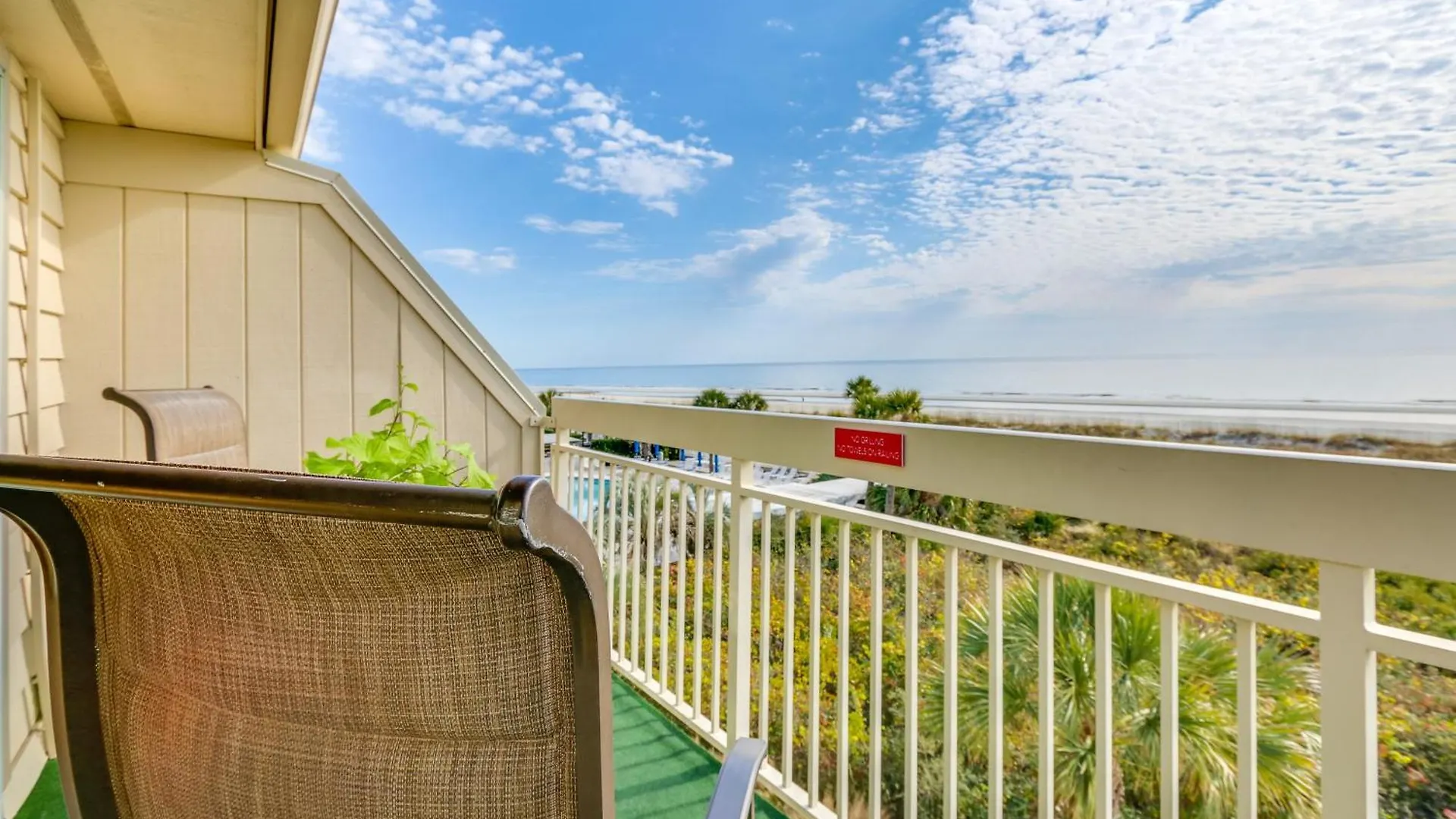 Breakers Oceanfront Getaway With Amazing View And Pool *
