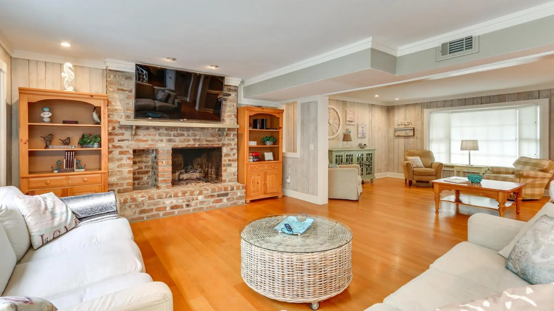 House With Private Pool Inside Sea Pines Resort! Holiday home