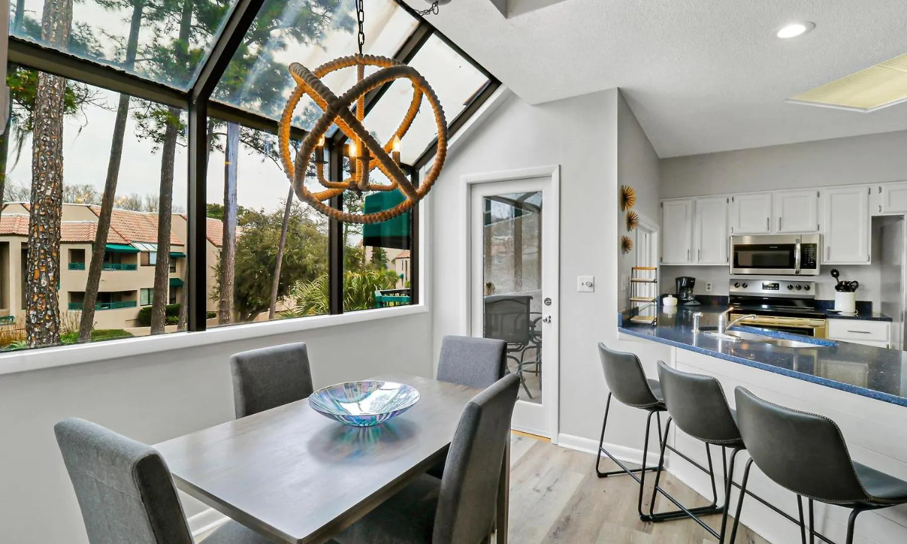 7474 Anchorage Villa