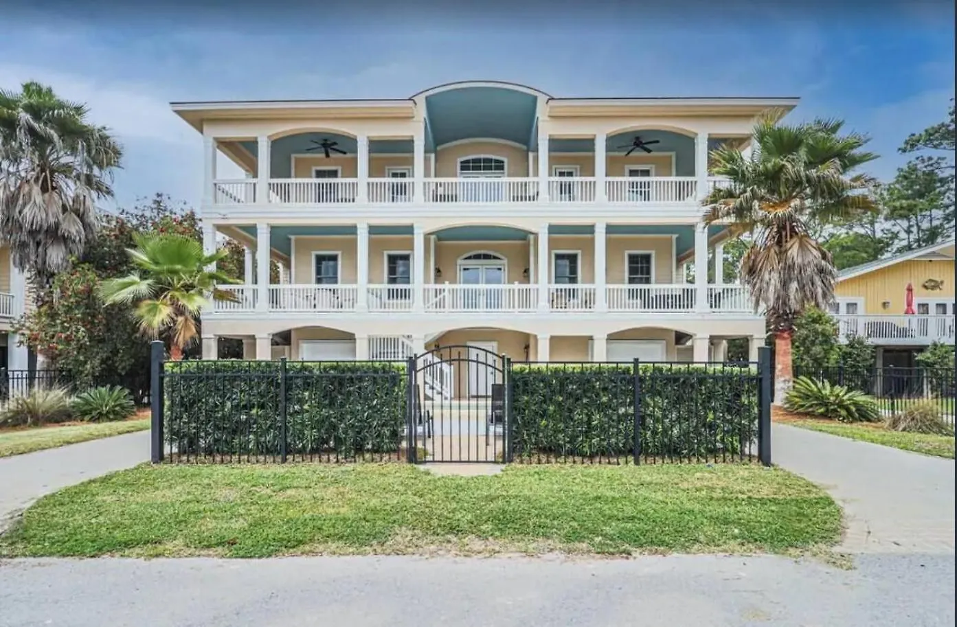 Villa 7 Sea Front