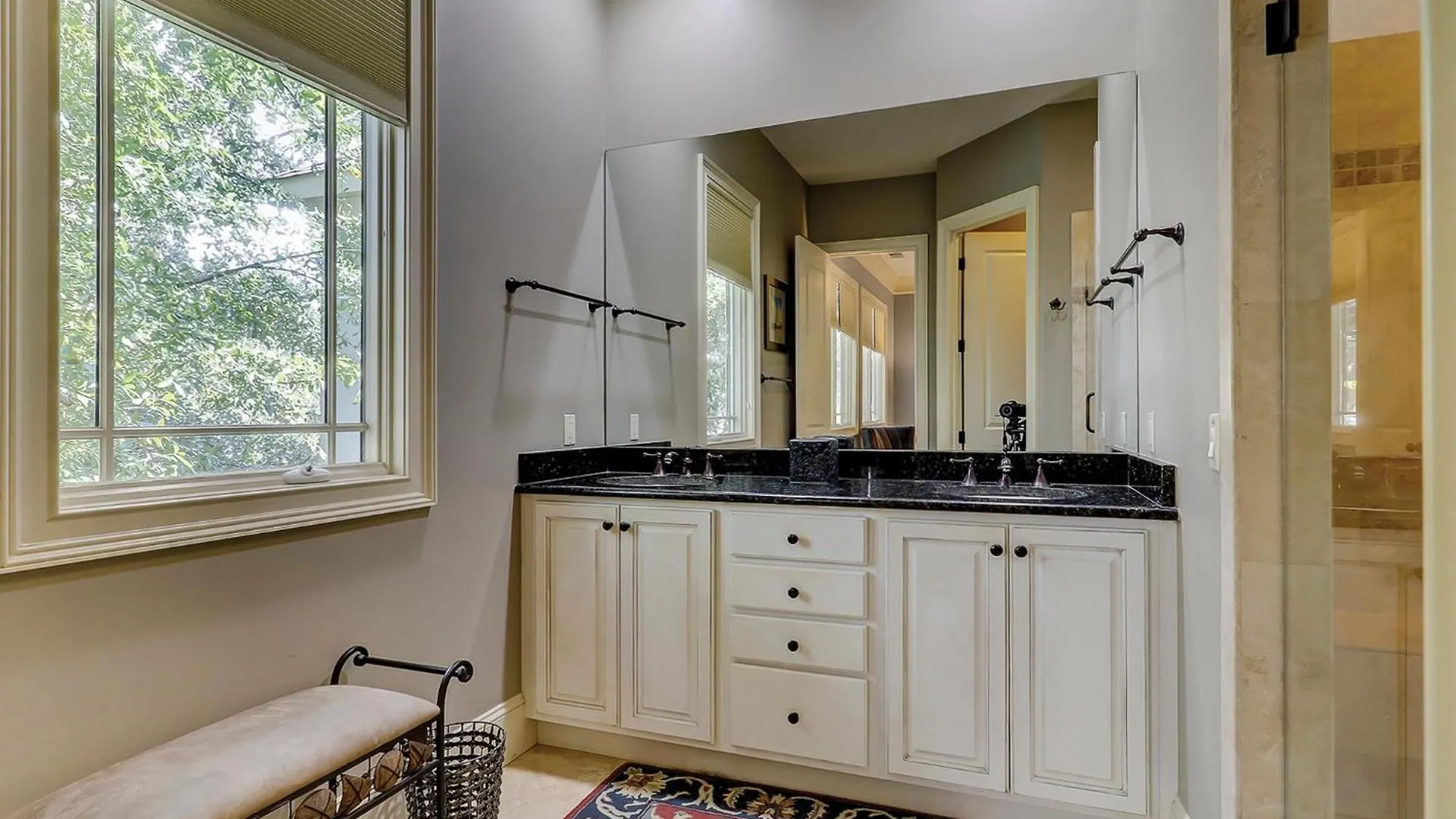 28 Corine Lane Villa *