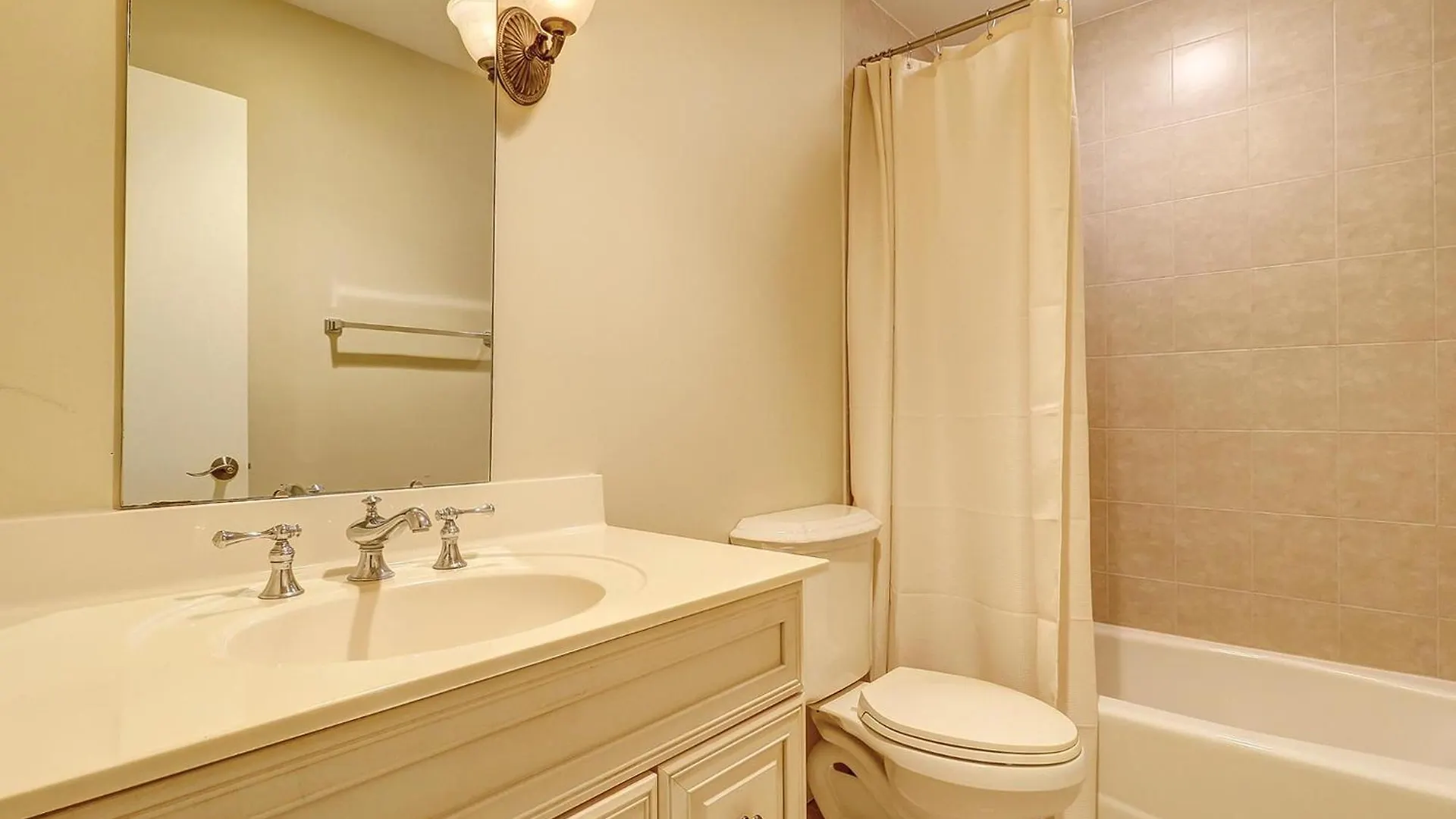 867 Ketch Court Villa *
