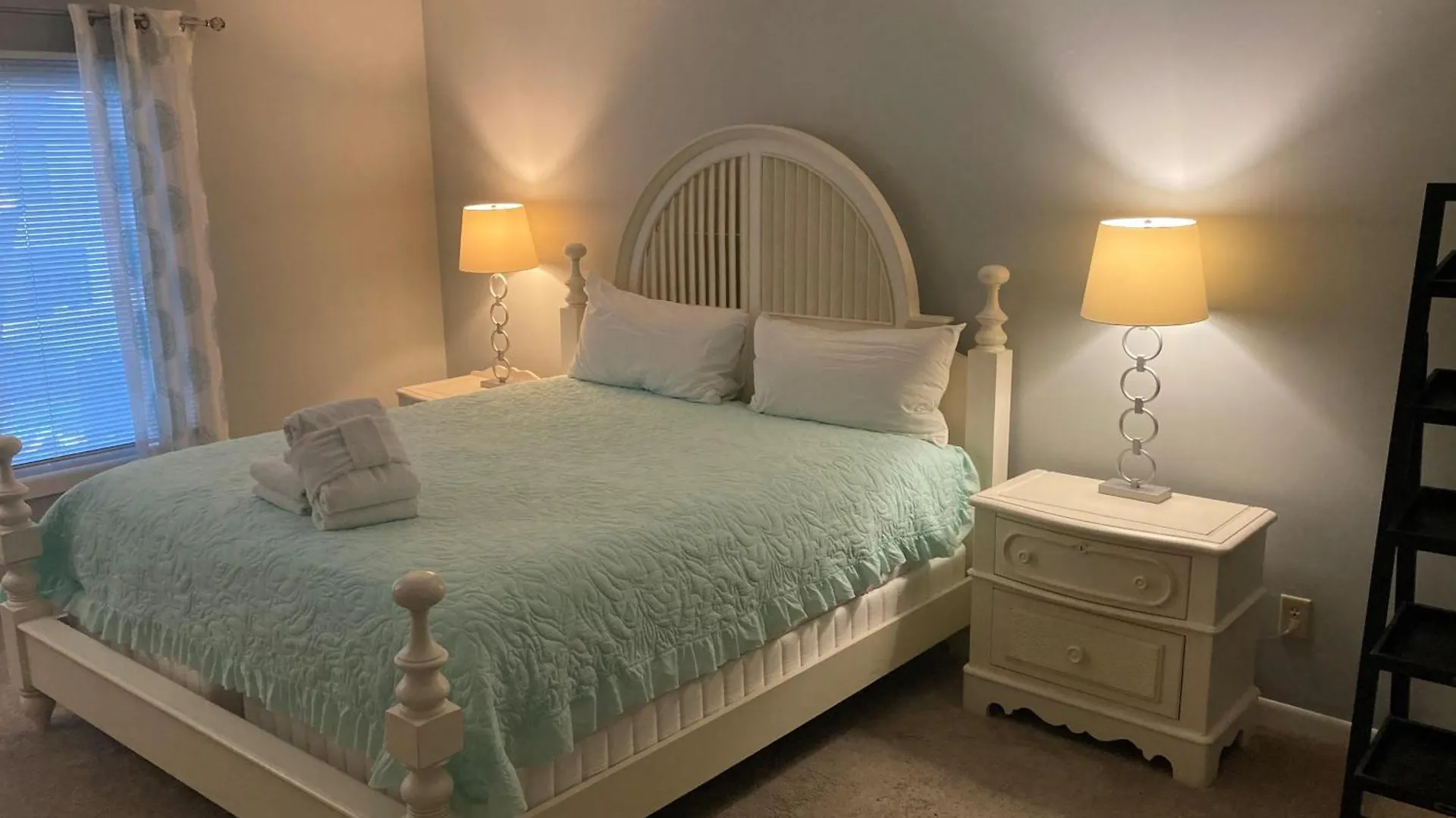 867 Ketch Court Villa