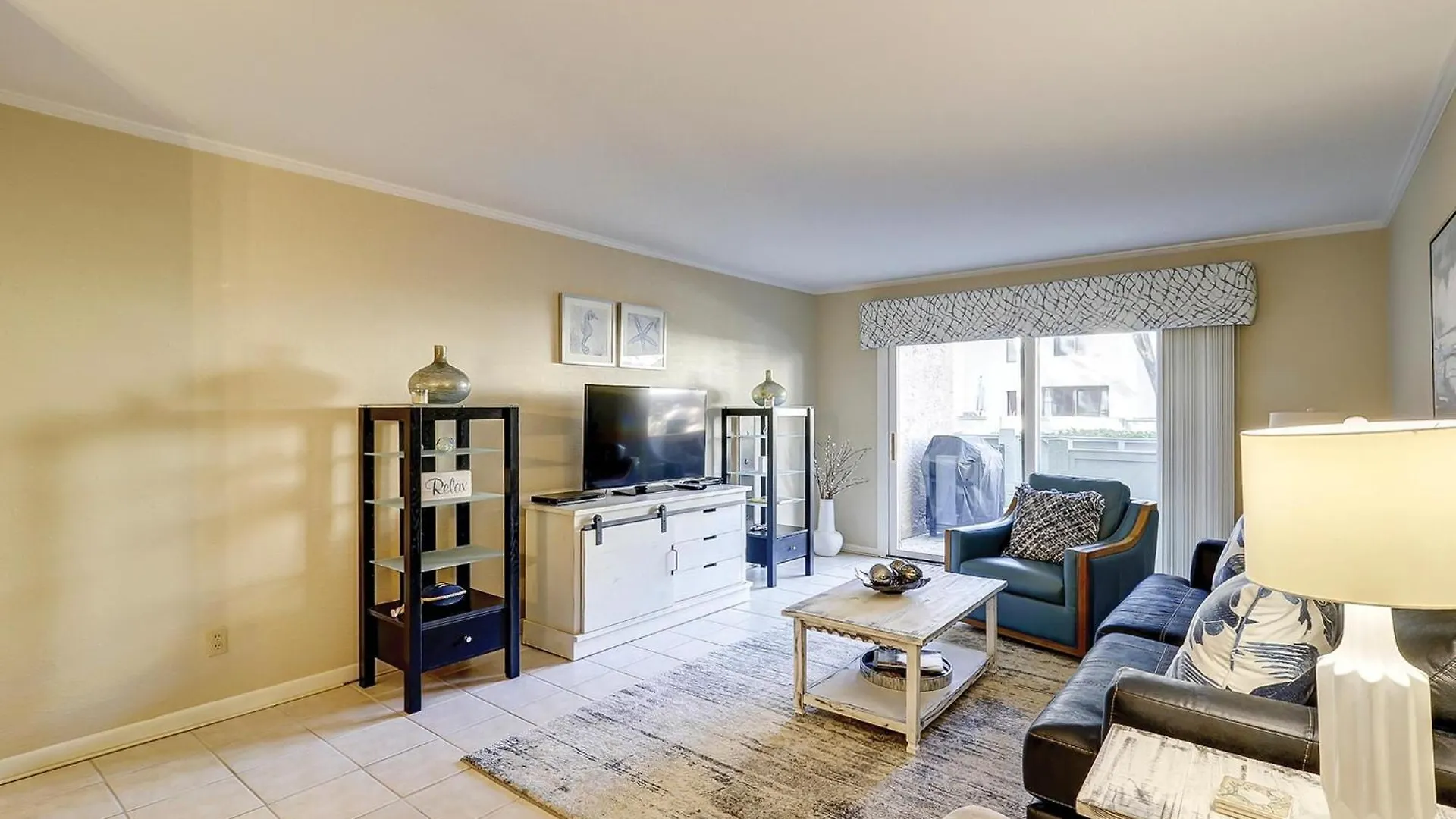 Villa 867 Ketch Court *