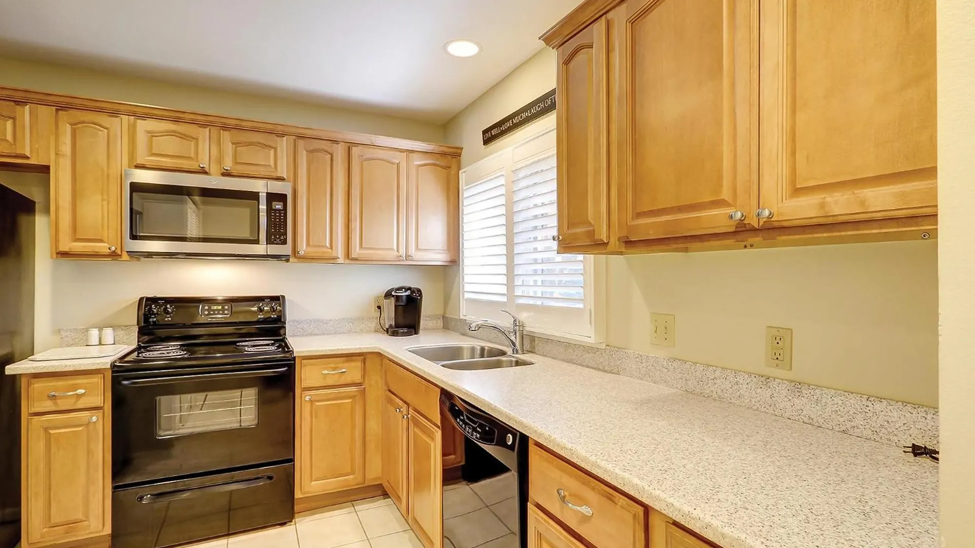 Villa 867 Ketch Court