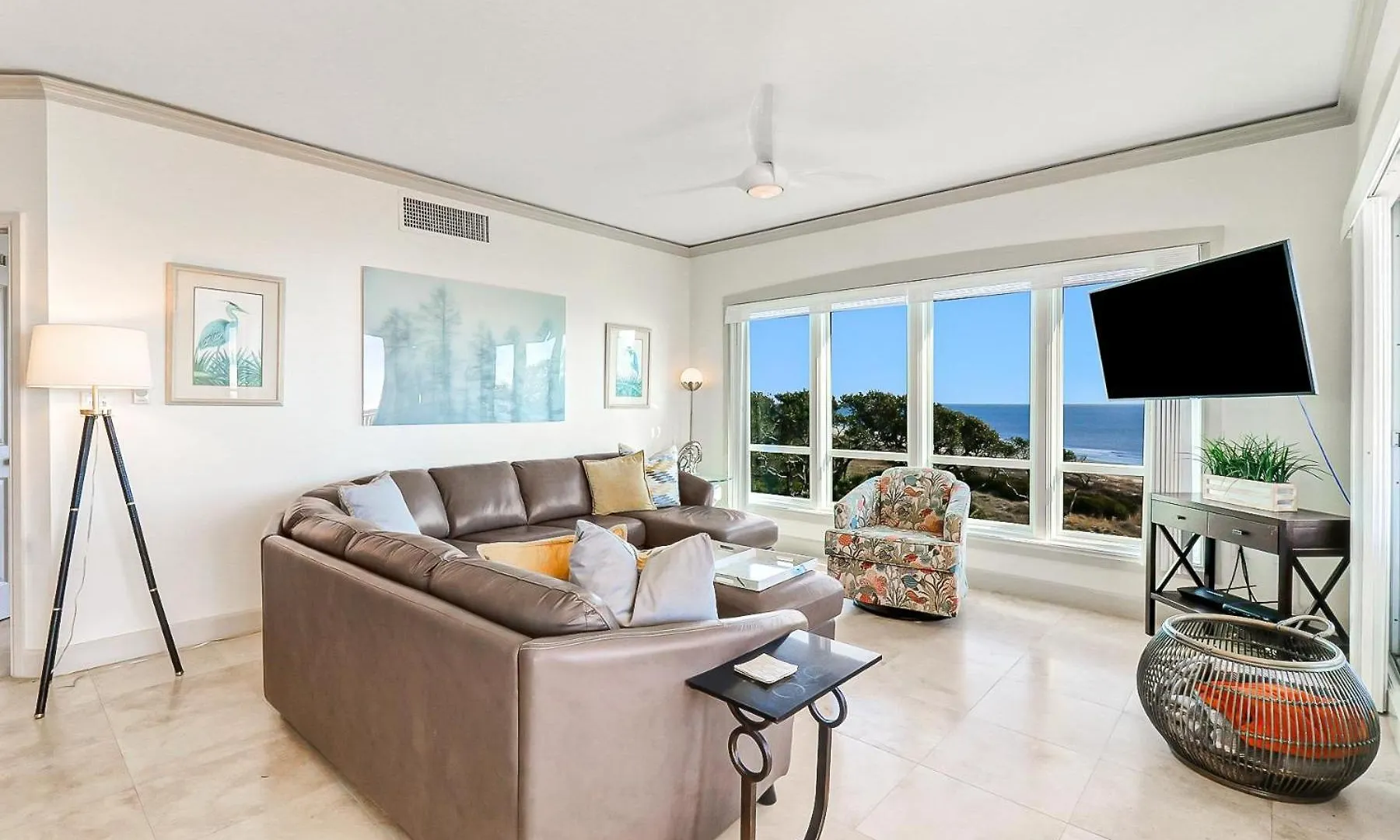 Villa 3507 Windsor Court South *