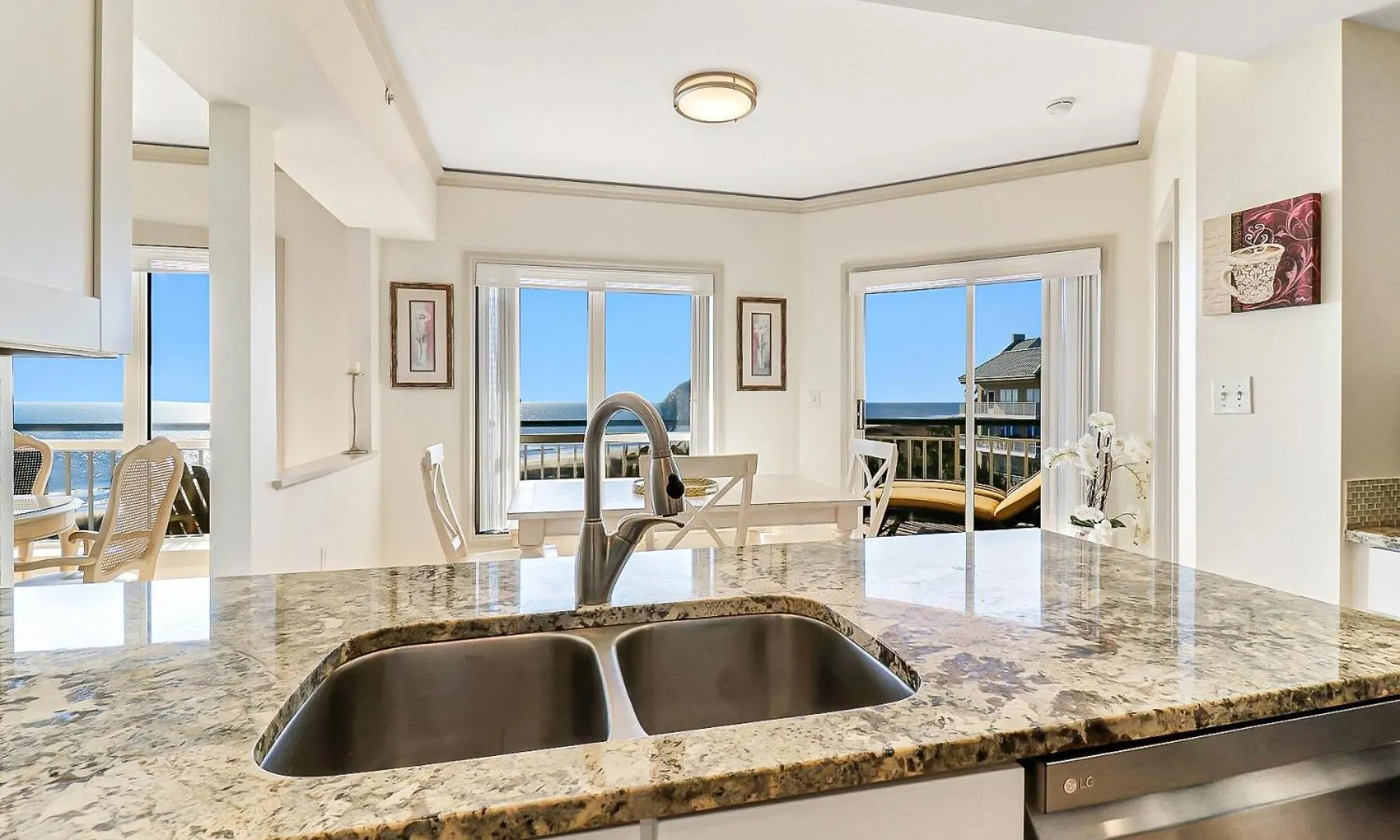 3507 Windsor Court South Villa