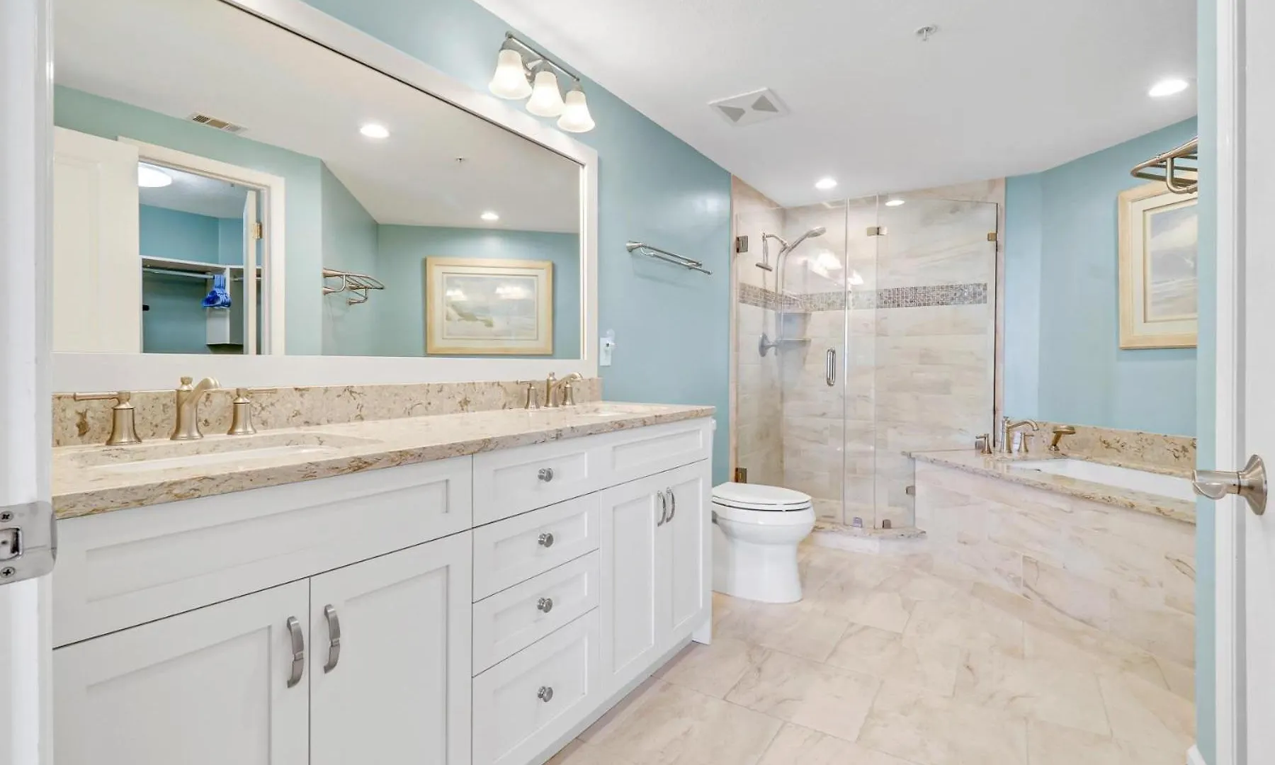 5303 Hampton Place Villa
