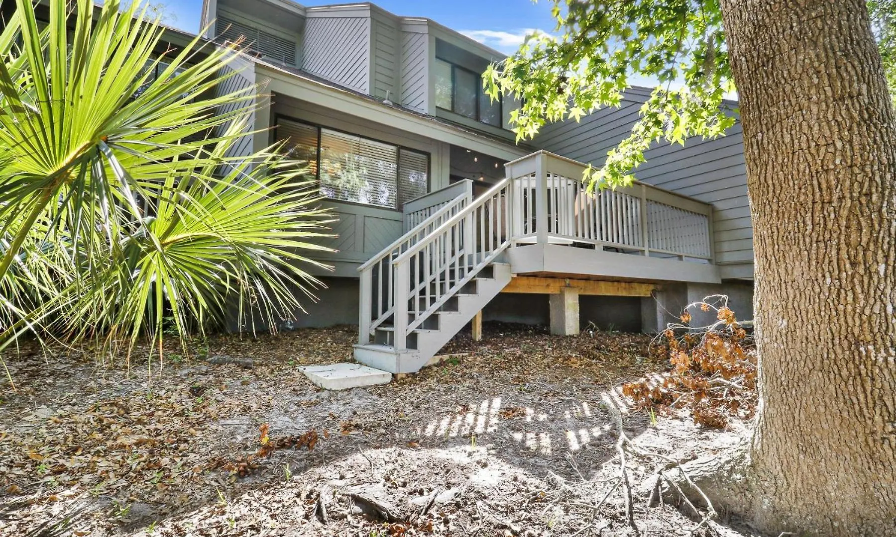 233 Turnberry