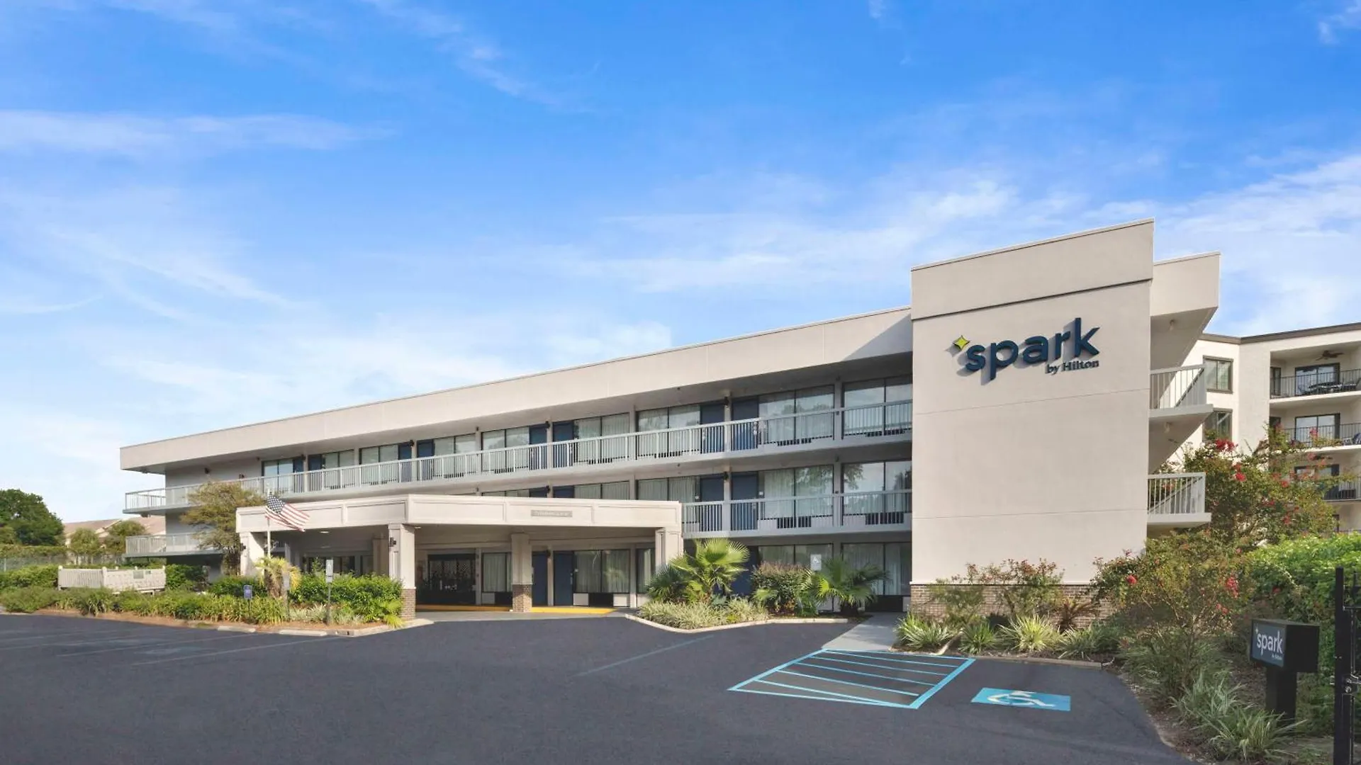 Spark By Hilton 3*