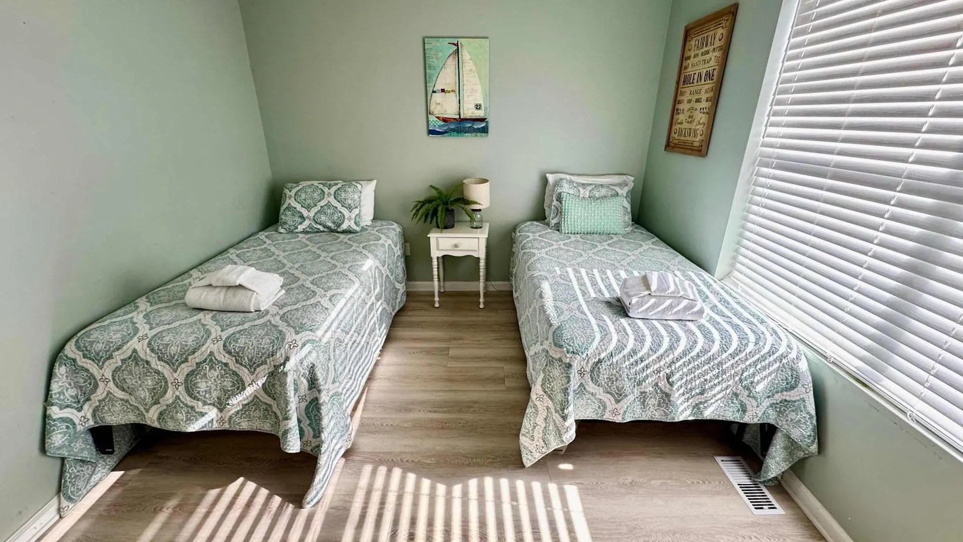 Pet Friendly 2 Bed 2 Bath #7105 Treetops Villa