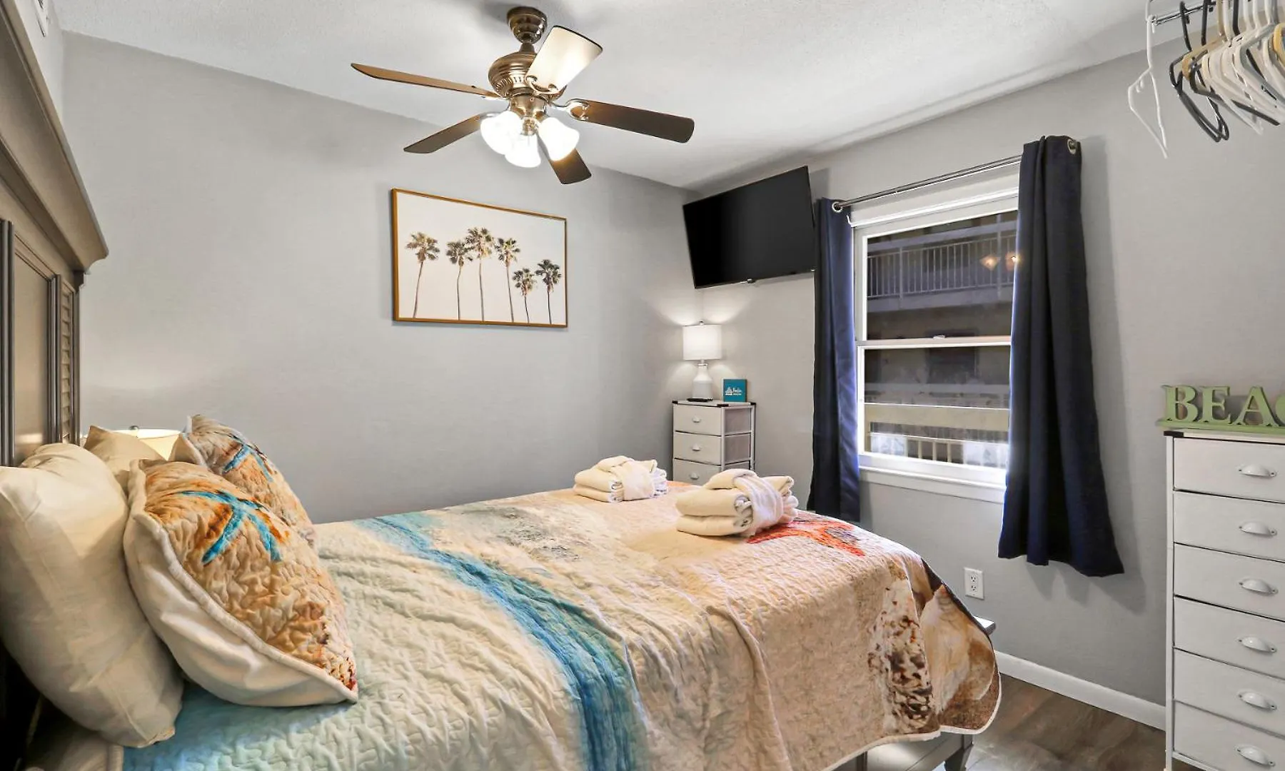 Lejlighed The Breakers #220 Condo, Beautiful Ocean View At Coligny Beach, 4 N Forest Drive Hilton Head, Walk To Shops Restaurants, Renovated Jan 2024, Vacation Hhi Llc