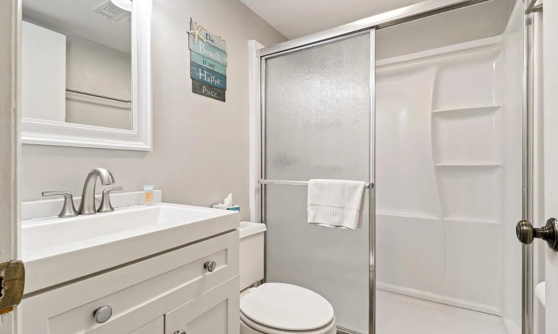 The Breakers #220 Condo, Beautiful Ocean View At Coligny Beach, 4 N Forest Drive Hilton Head, Walk To Shops Restaurants, Renovated Jan 2024, Vacation Hhi Llc * Hilton Head Island