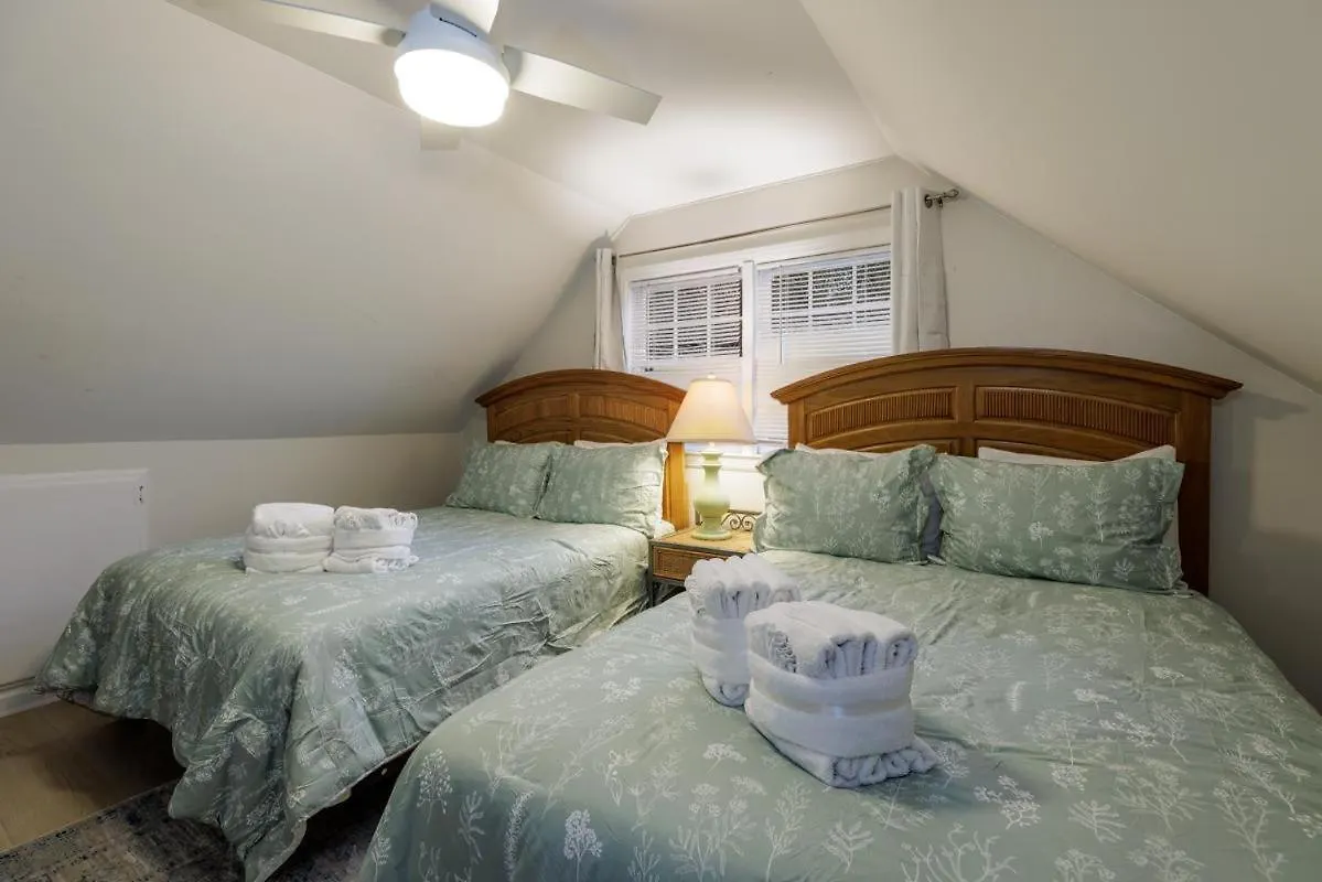 Holiday home 3 Night Hawk