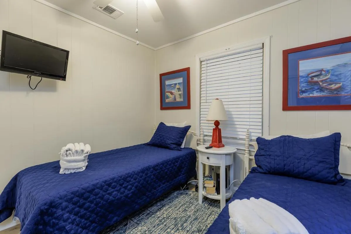 3 Night Hawk Holiday home *