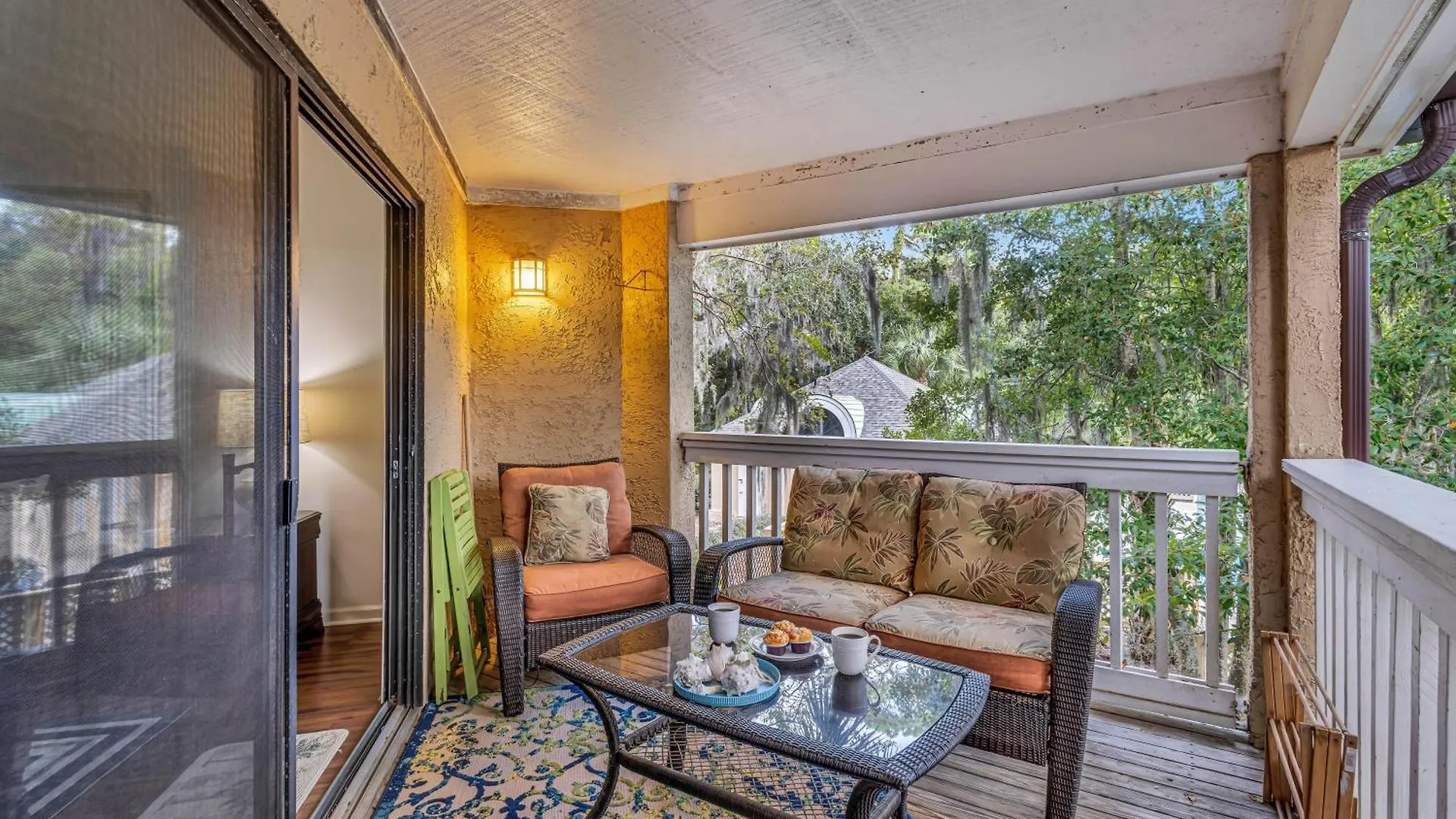 172 Colonnade Club * Hilton Head Island