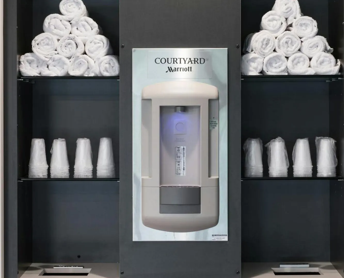 Courtyard By Marriott Hotel
