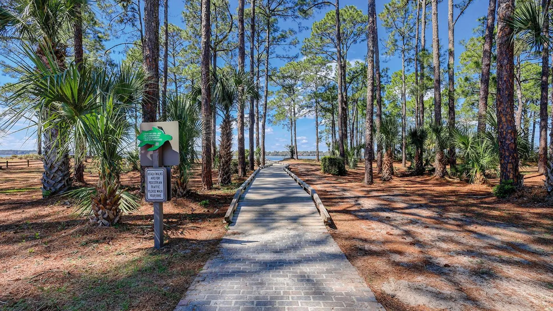 1762 Bluff Modern Updated Water Views Sleeps 8 Sea Pines Holiday home Hilton Head Island