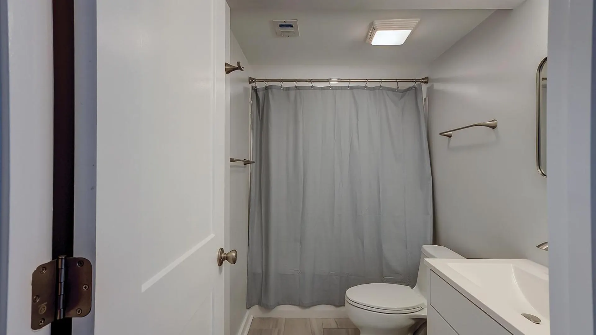 1762 Bluff Modern Updated Water Views Sleeps 8 Sea Pines