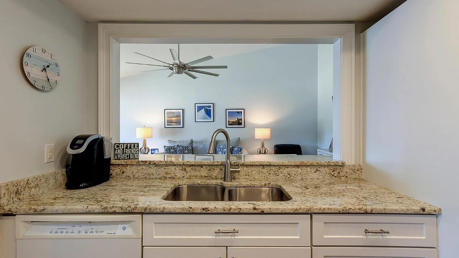 1762 Bluff Modern Updated Water Views Sleeps 8 Sea Pines Holiday home