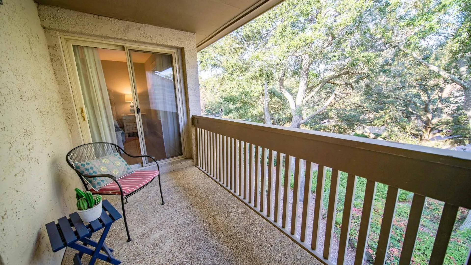 New Finishing Touches Added ! Walk To The Salty Dog South Sleeps 4 Sea Pines *