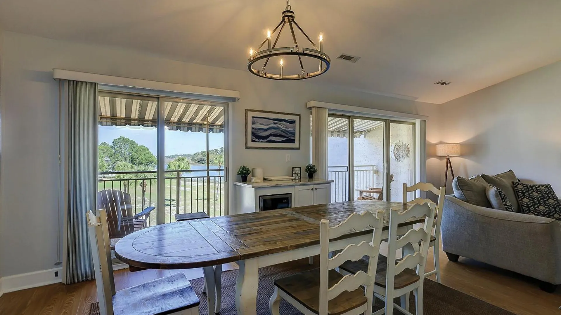 1762 Bluff Modern Updated Water Views Sleeps 8 Sea Pines Holiday home