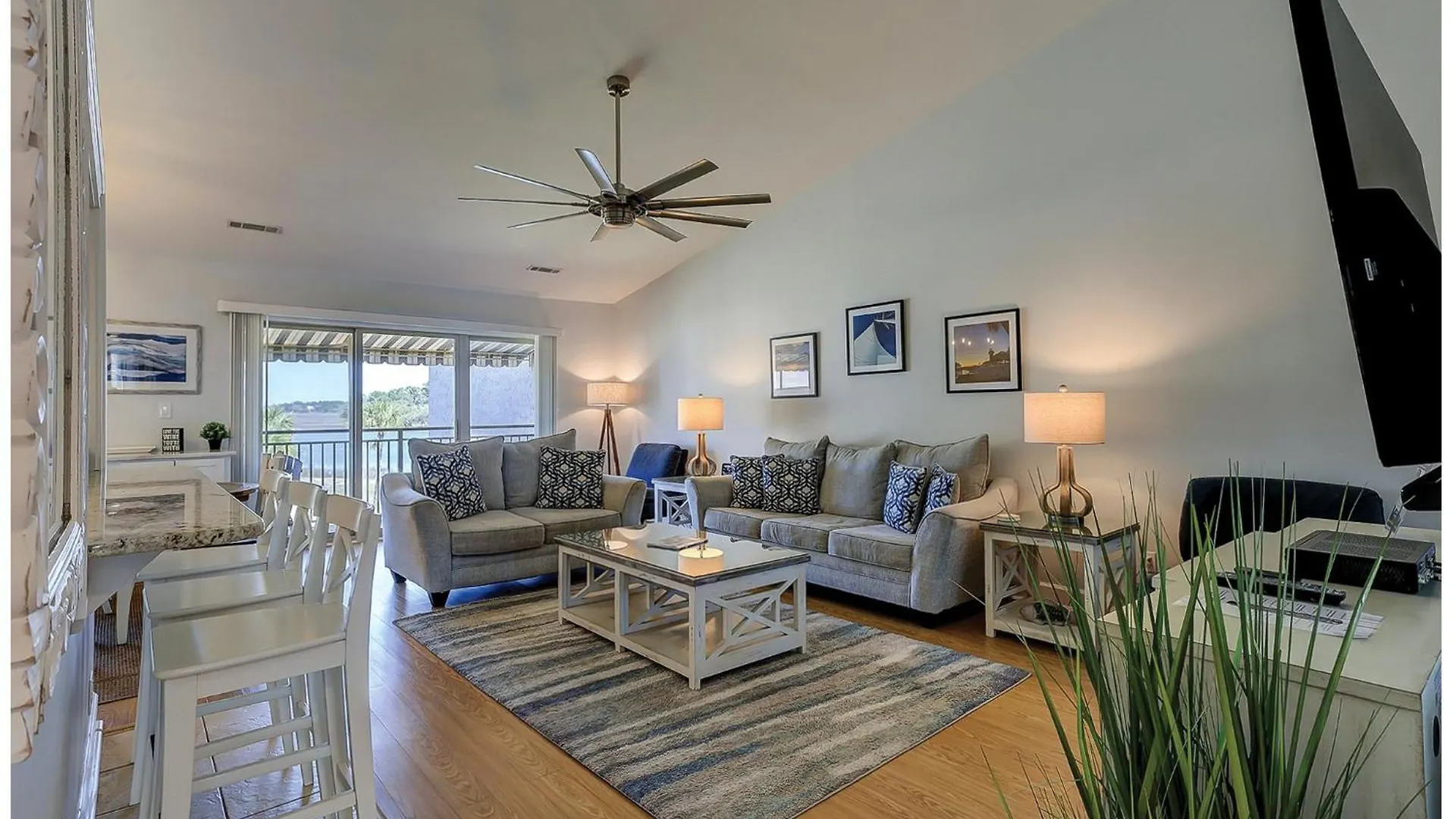 1762 Bluff Modern Updated Water Views Sleeps 8 Sea Pines *